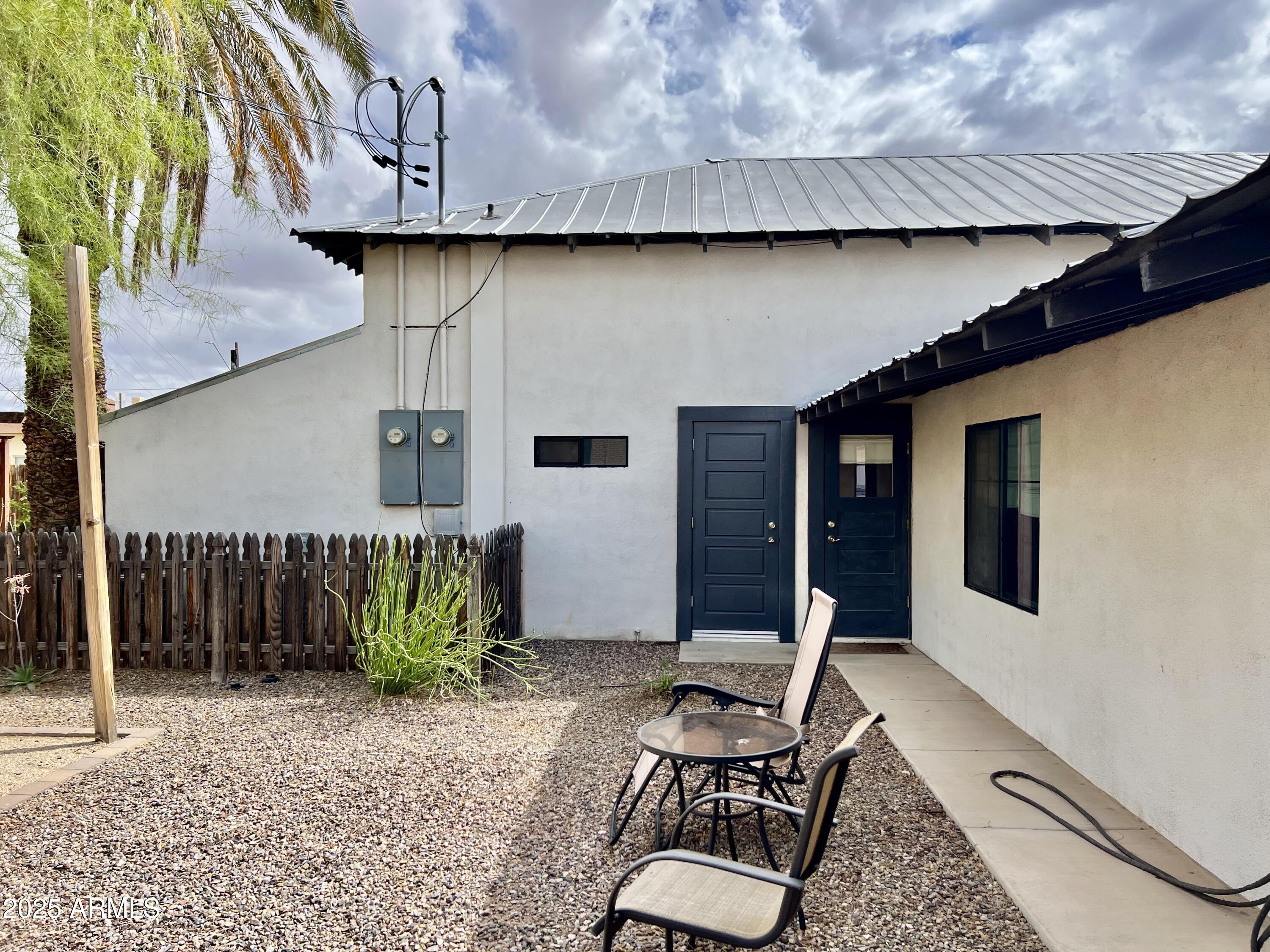 25 N BAILEY Street