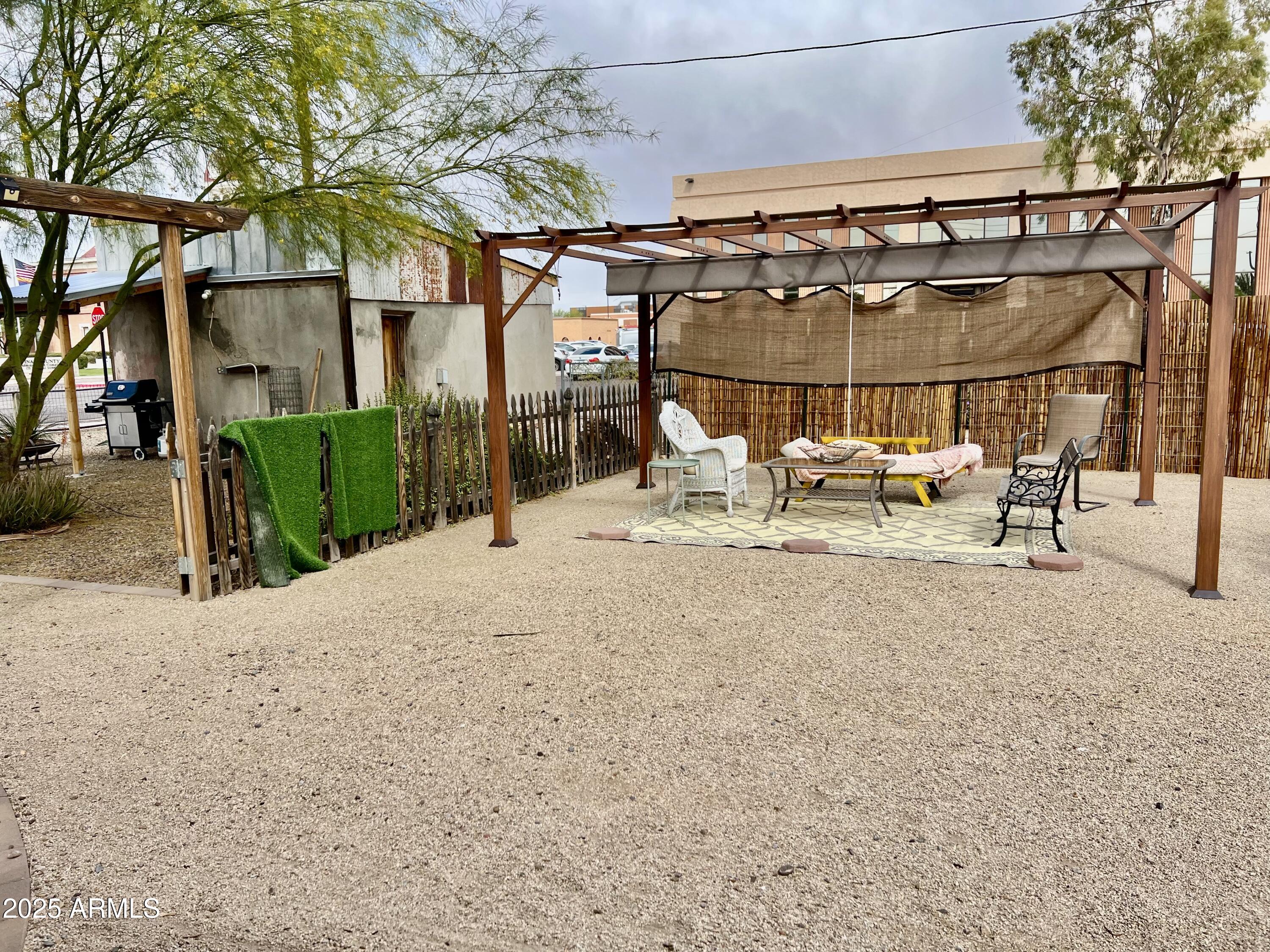 25 N BAILEY Street