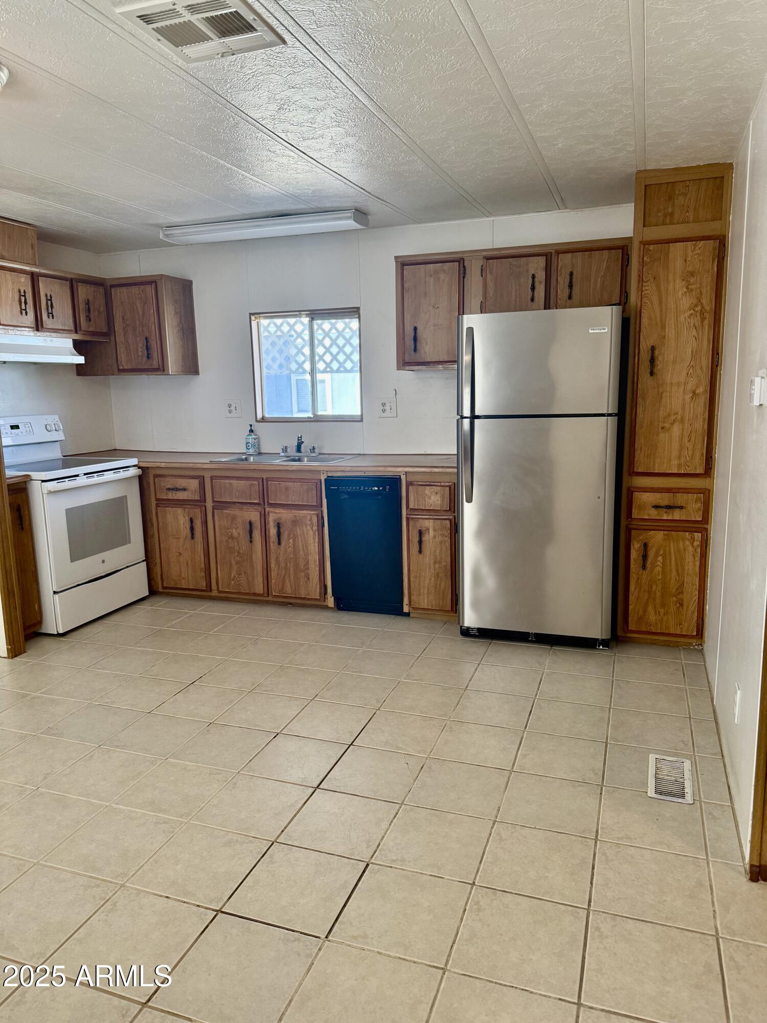 7344 W Peoria Avenue Unit: 21