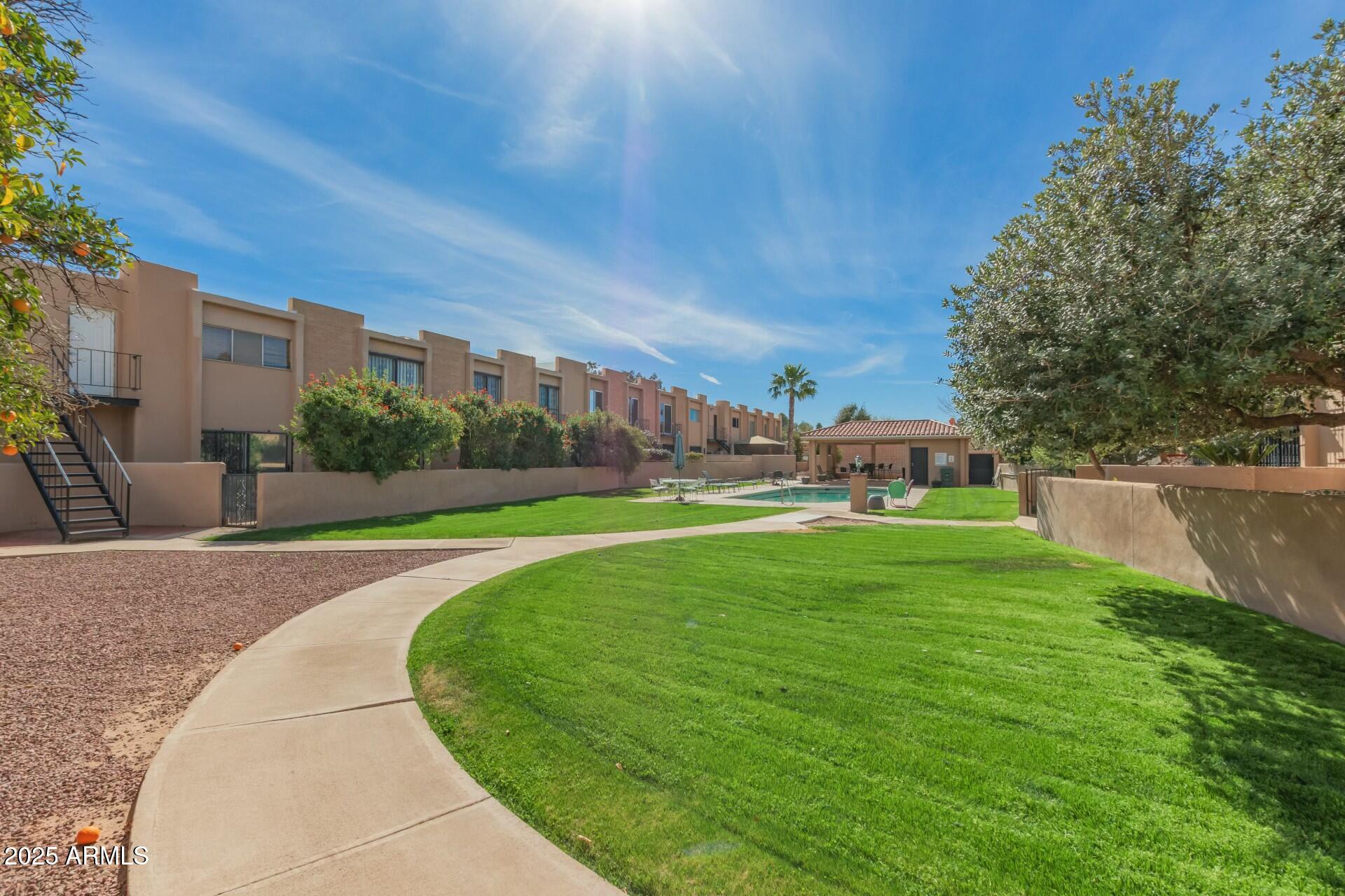 6120 E 5TH Street, B117