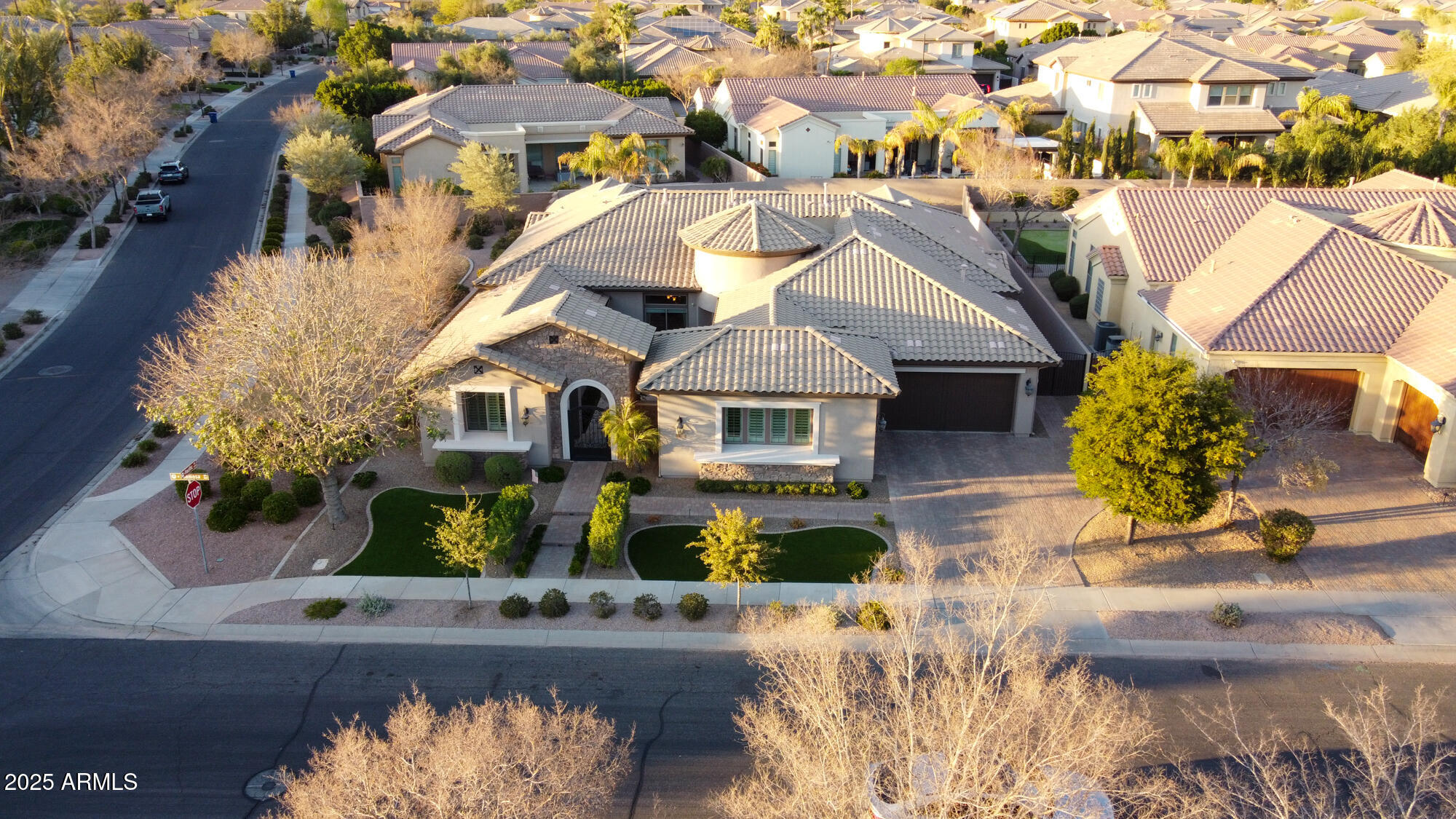 346 W ALAMOSA Drive