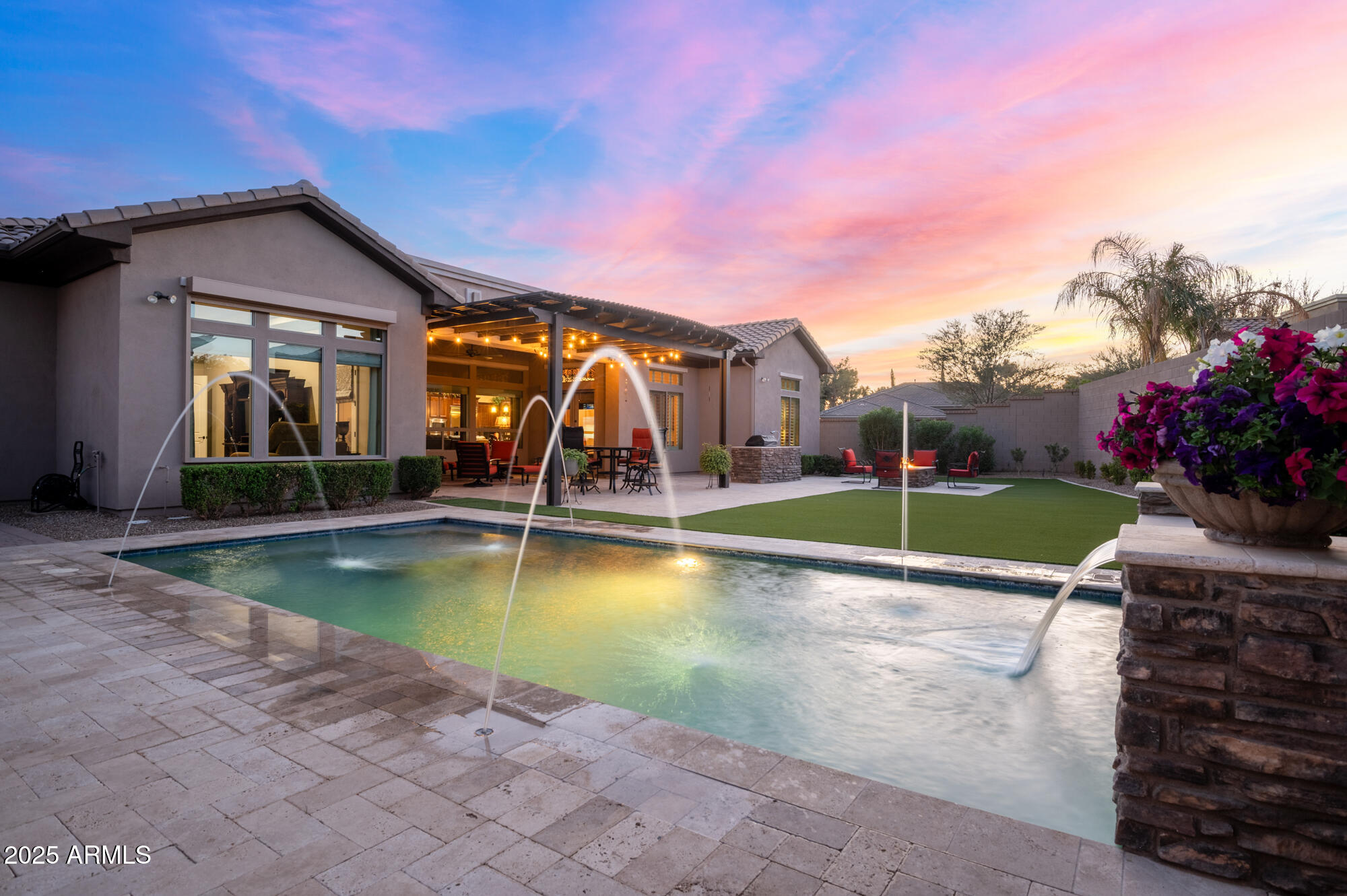 346 W ALAMOSA Drive