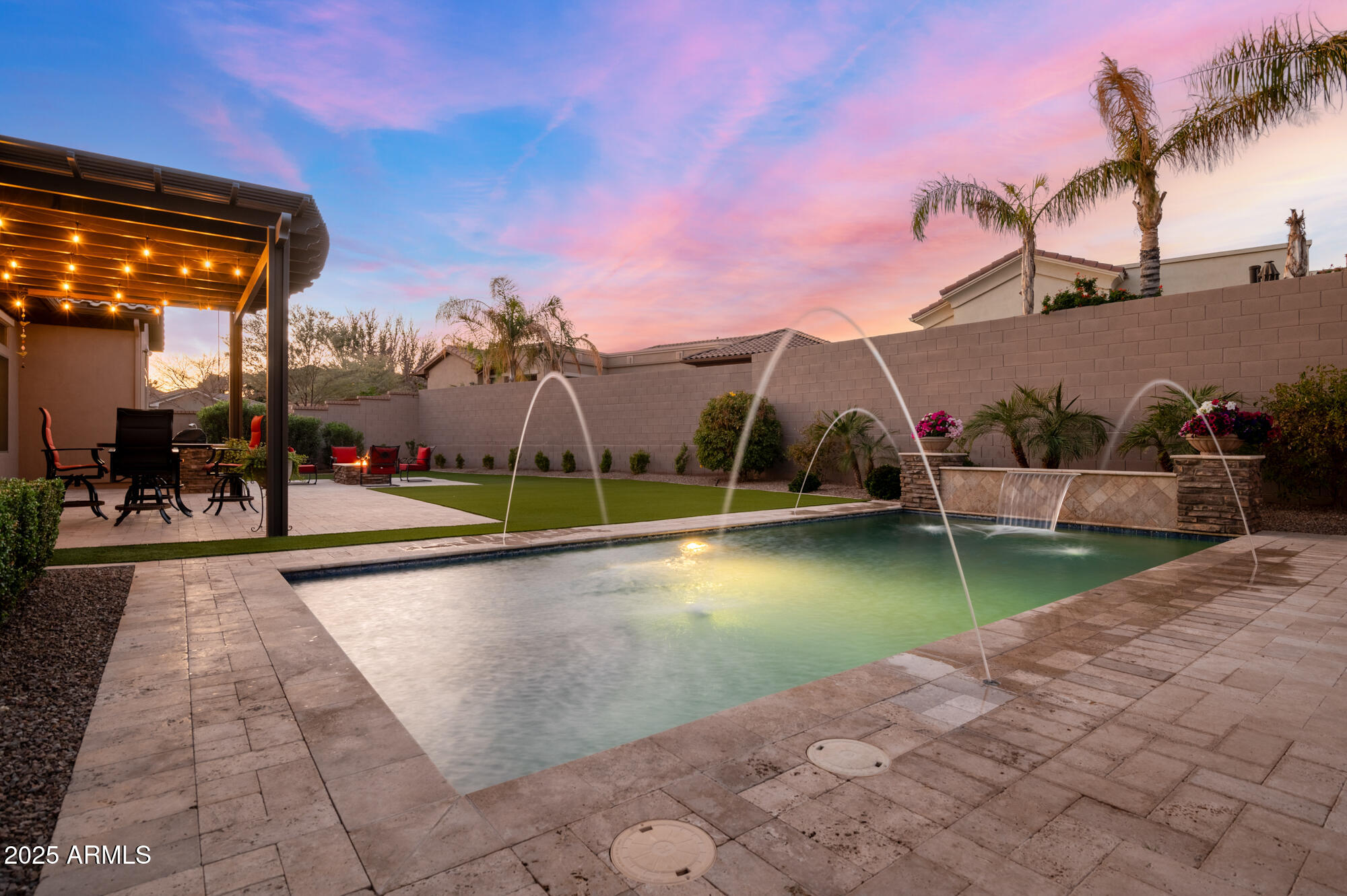 346 W ALAMOSA Drive