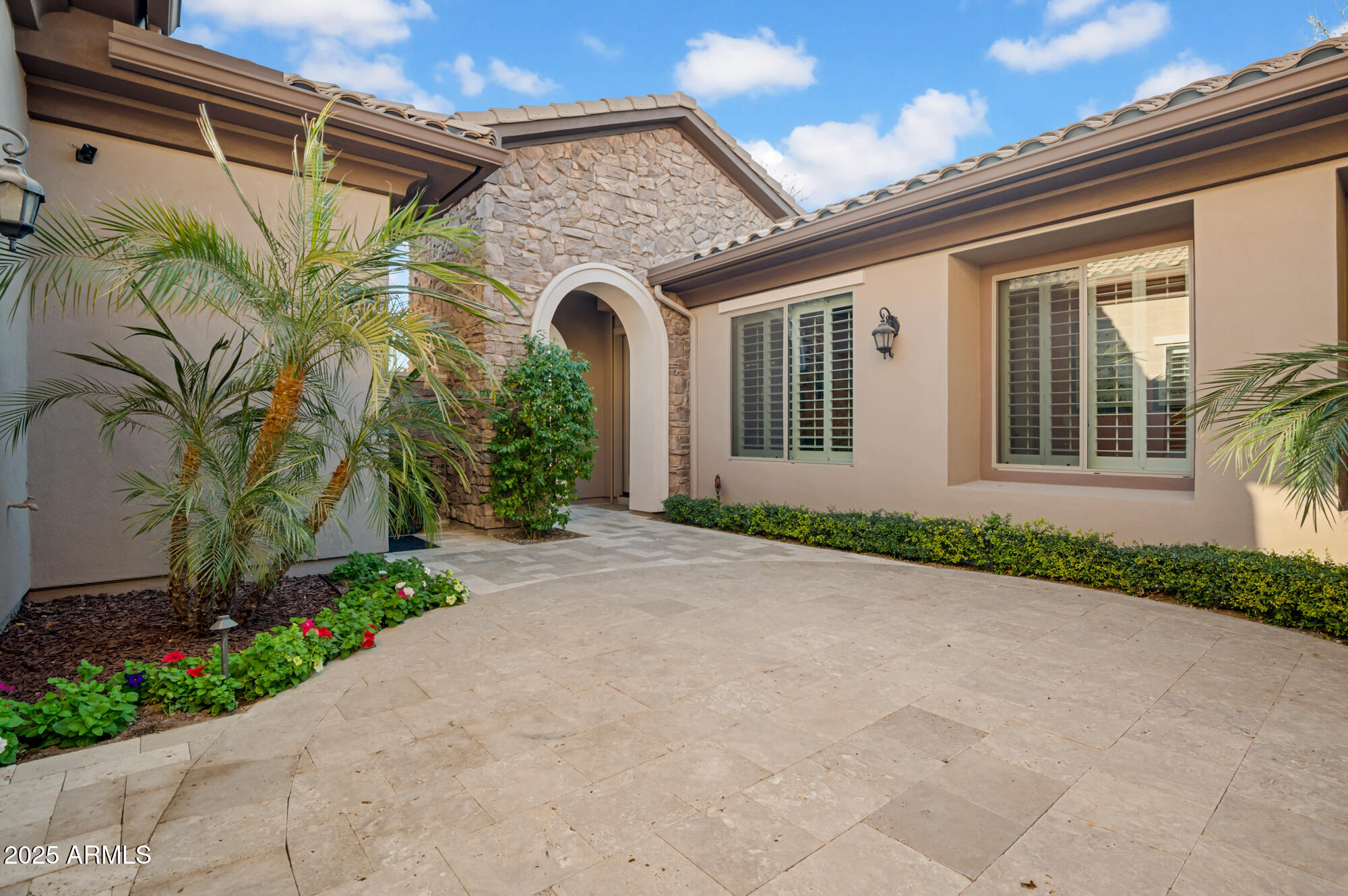 346 W ALAMOSA Drive