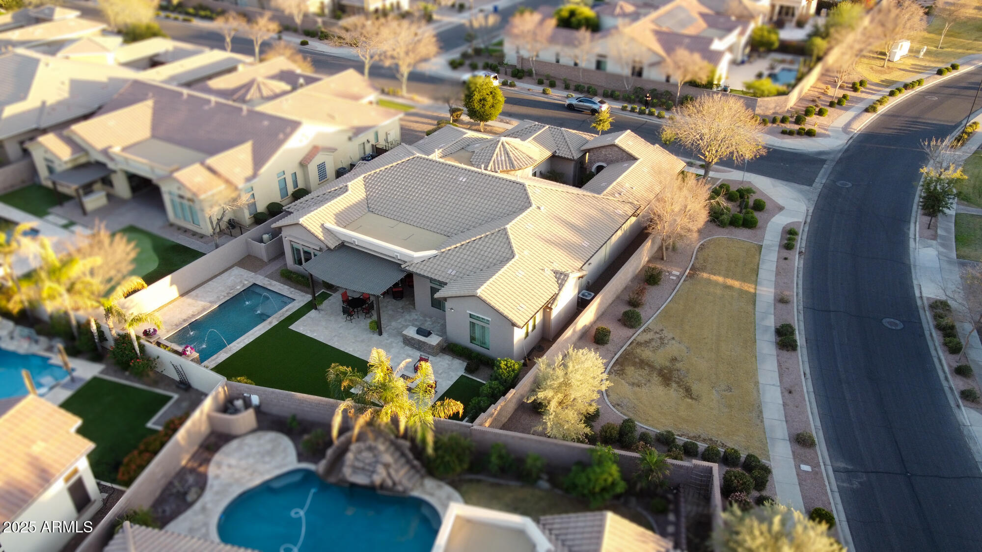 346 W ALAMOSA Drive