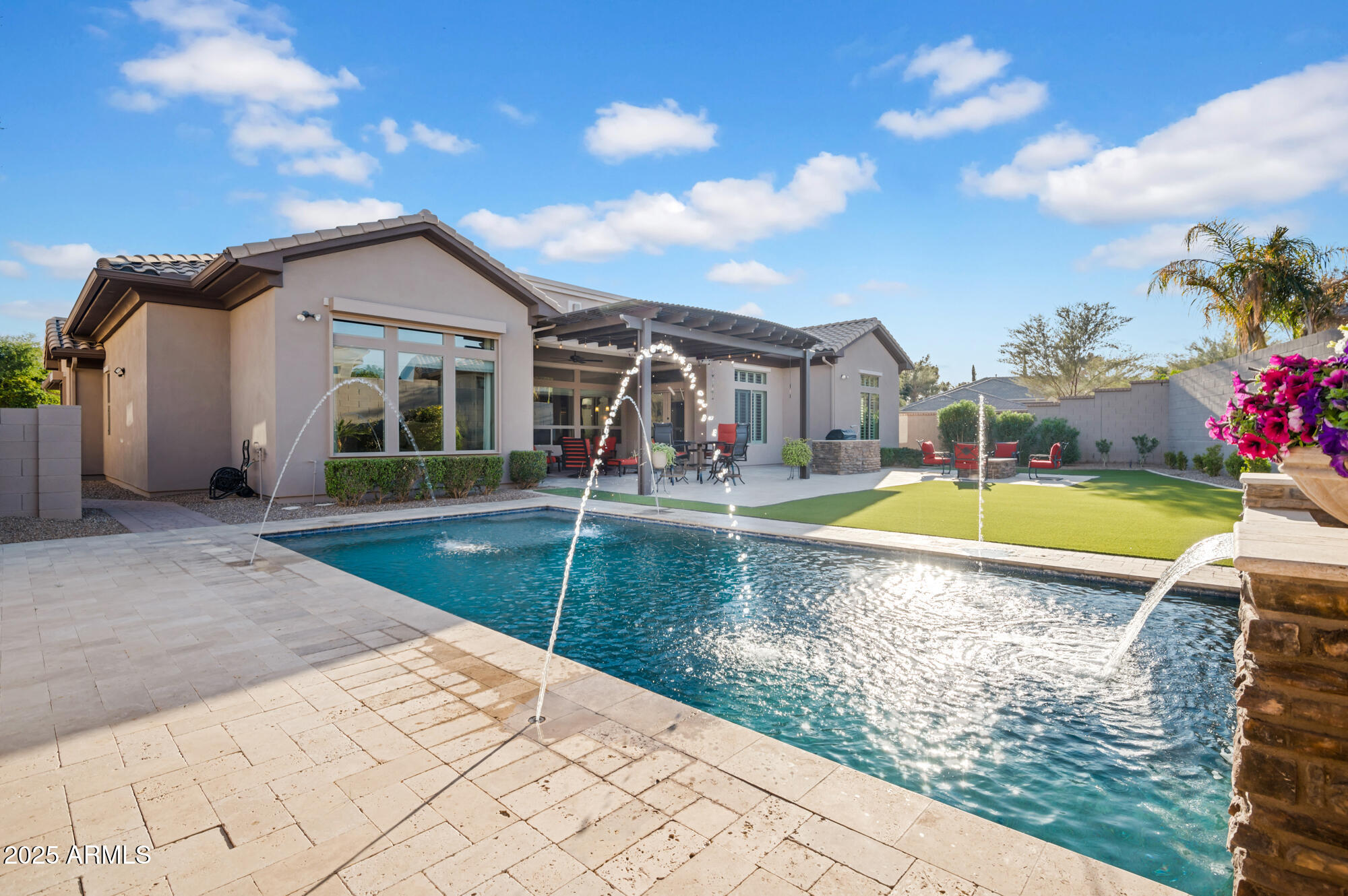 346 W ALAMOSA Drive