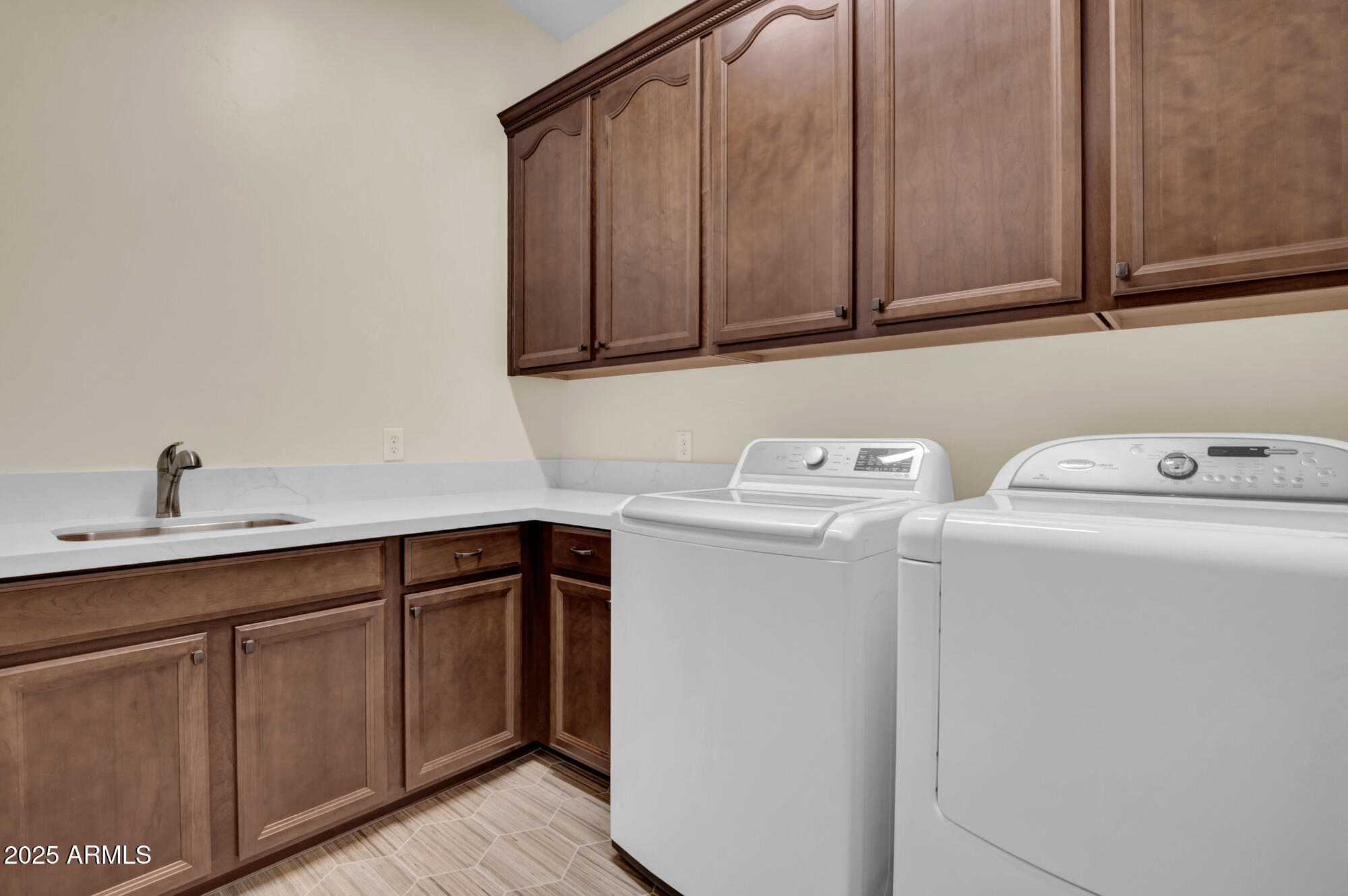 346 W ALAMOSA Drive