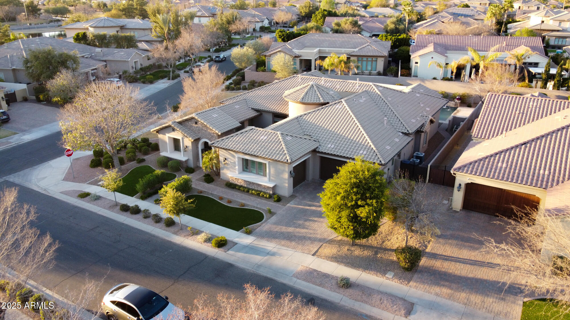 346 W ALAMOSA Drive