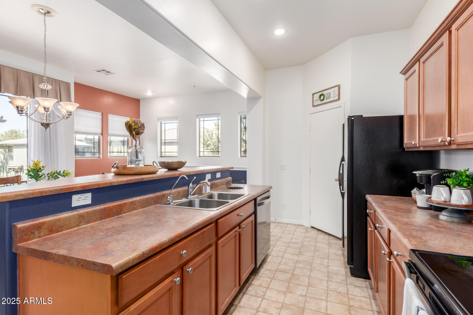 1225 N 36TH Street, 2091