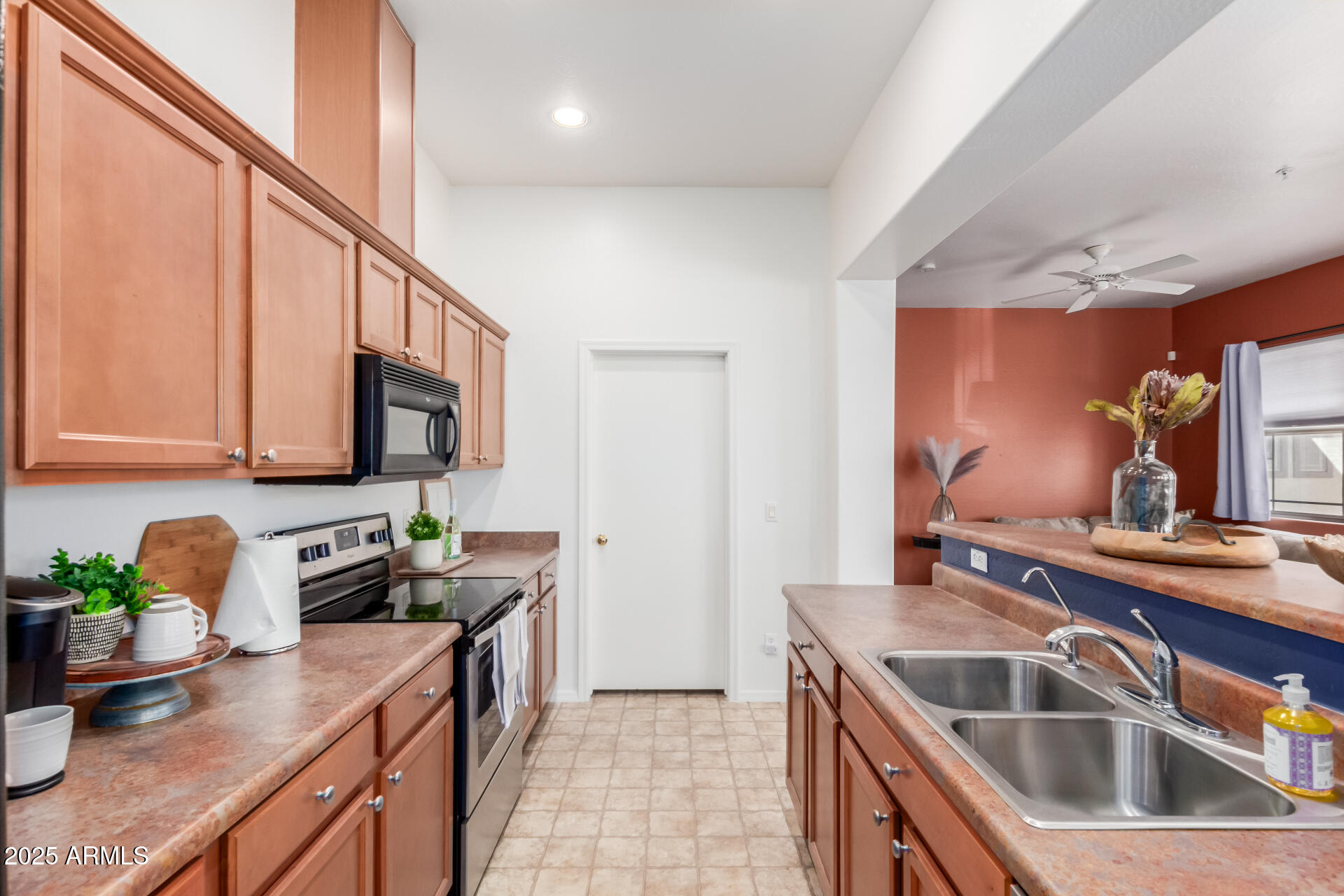 1225 N 36TH Street, 2091