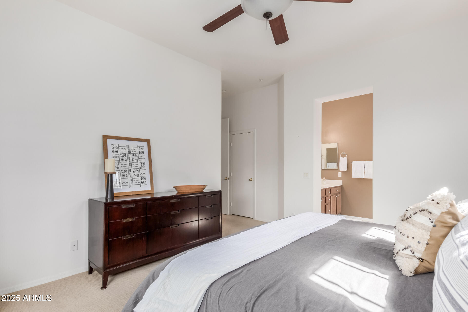 1225 N 36TH Street, 2091