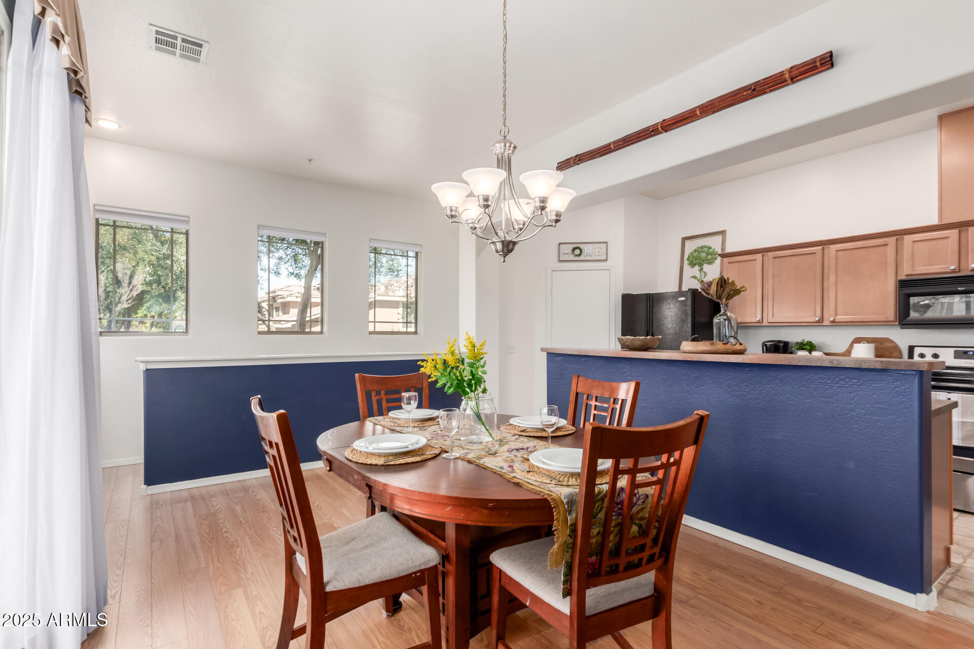 1225 N 36TH Street, 2091
