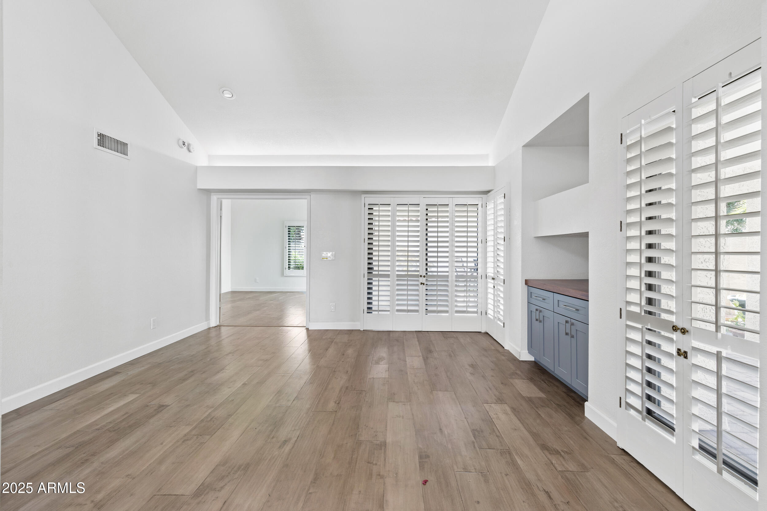 10076 E CALLE DE CIELO Circle E