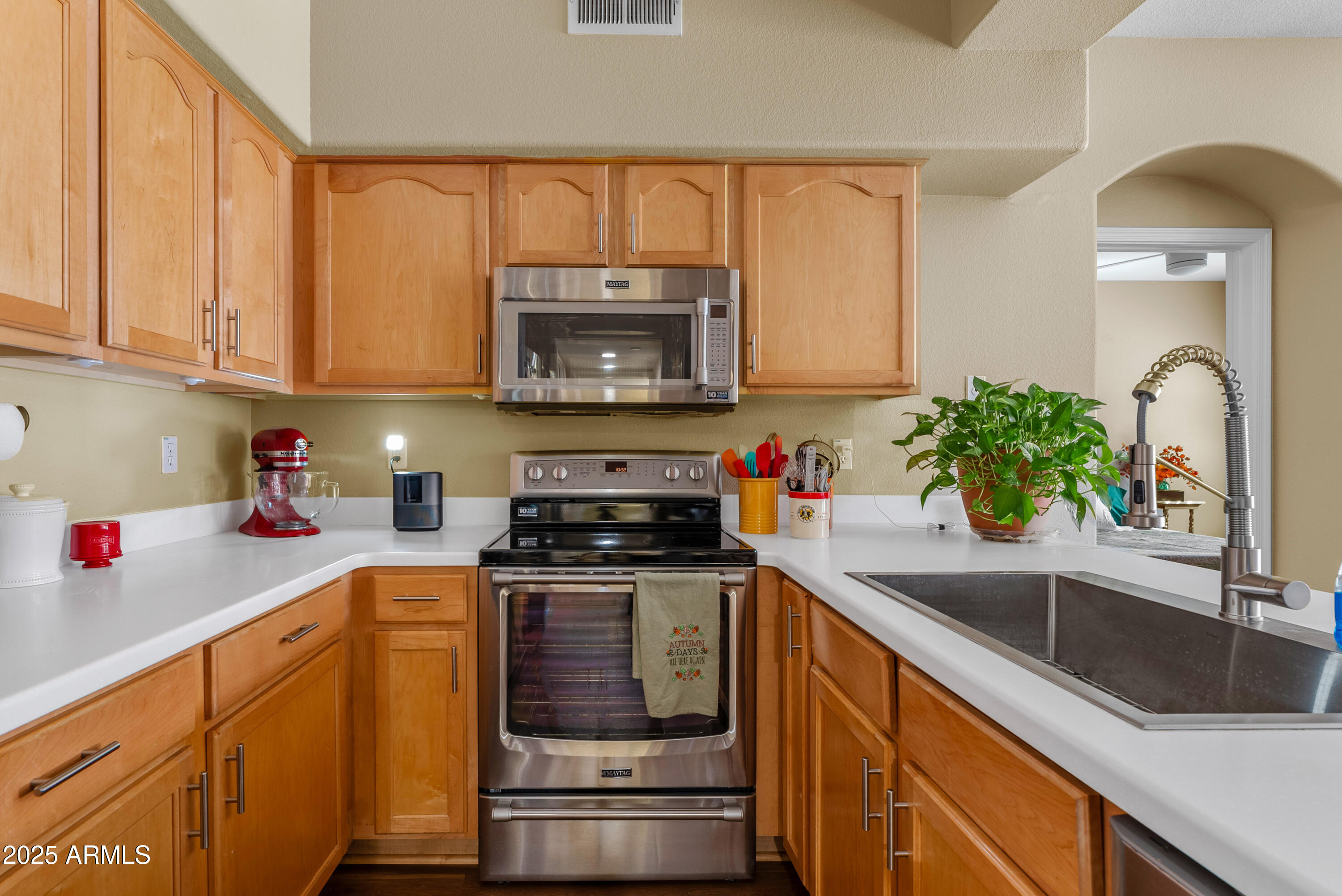 1351 N PLEASANT Drive, 1045
