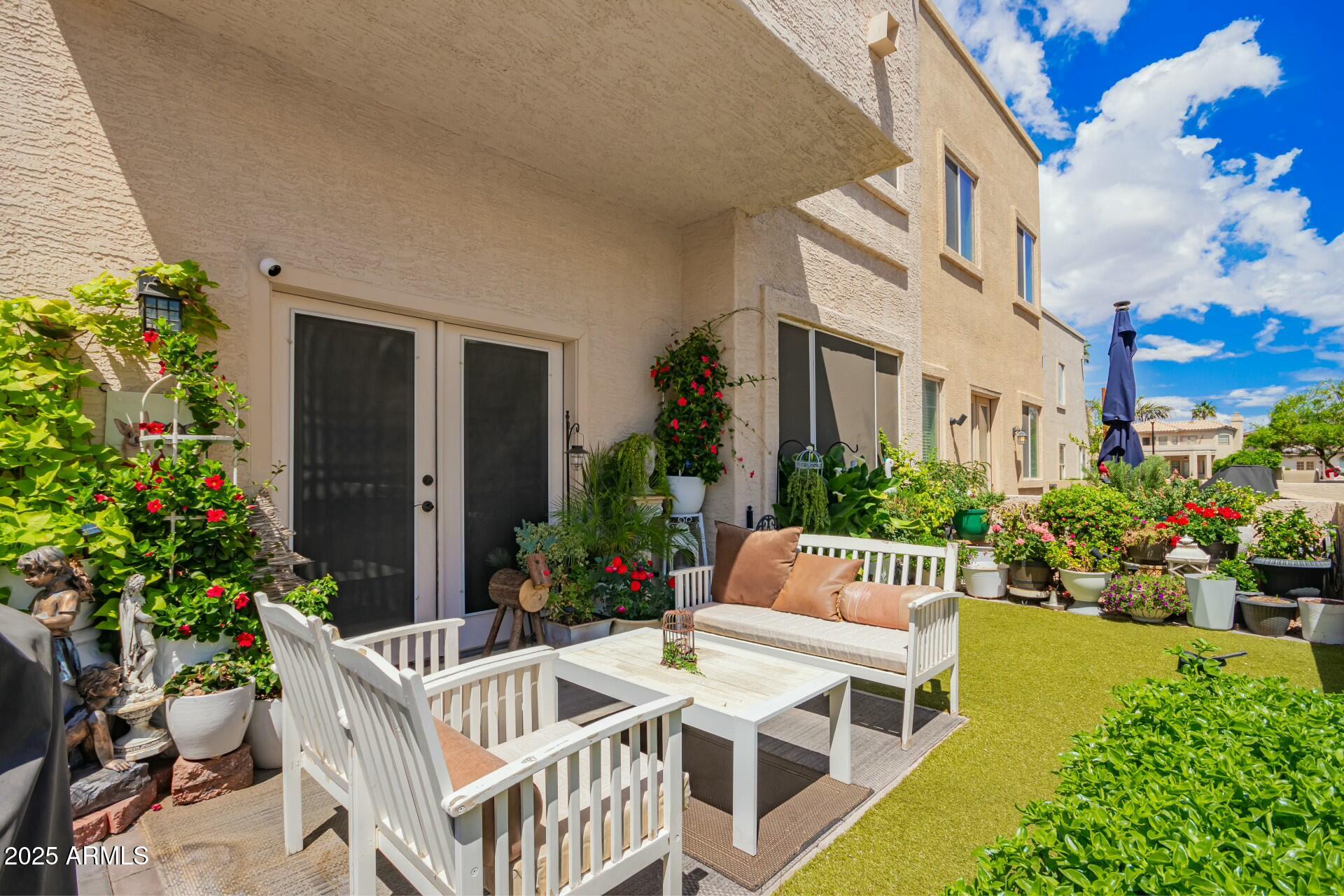 1358 W CORAL REEF Drive