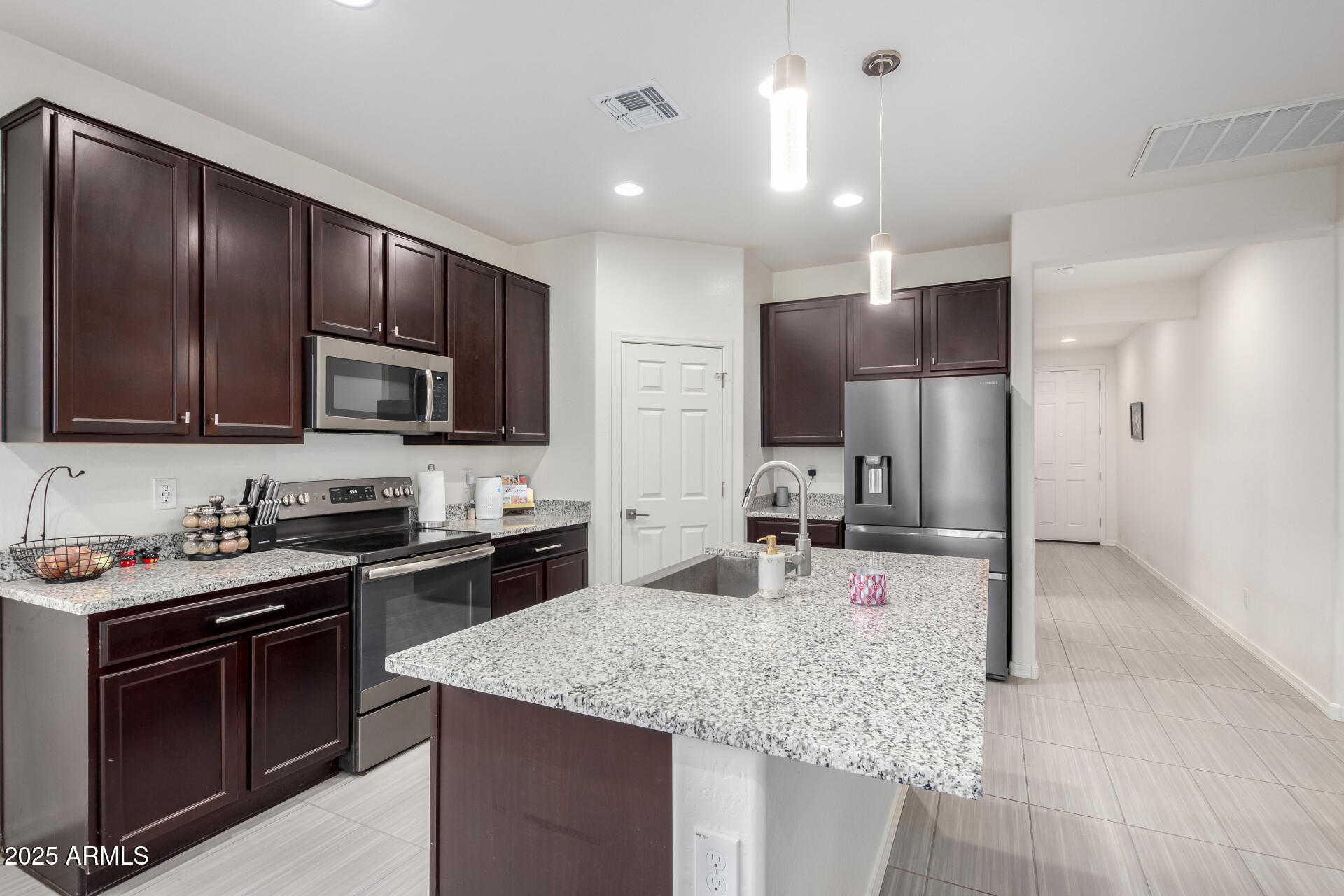 3225 W FREMONT Road