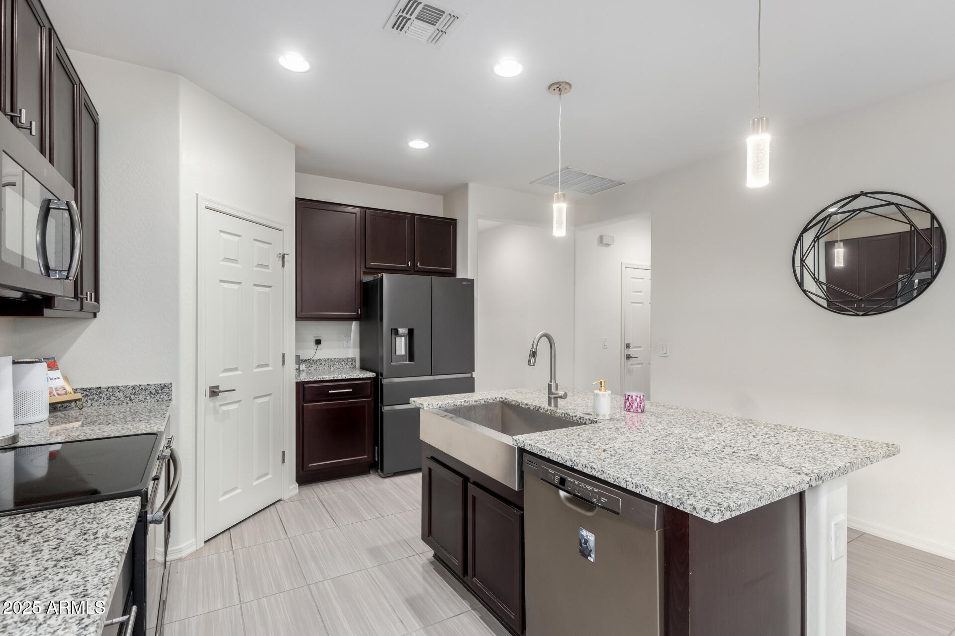 3225 W FREMONT Road