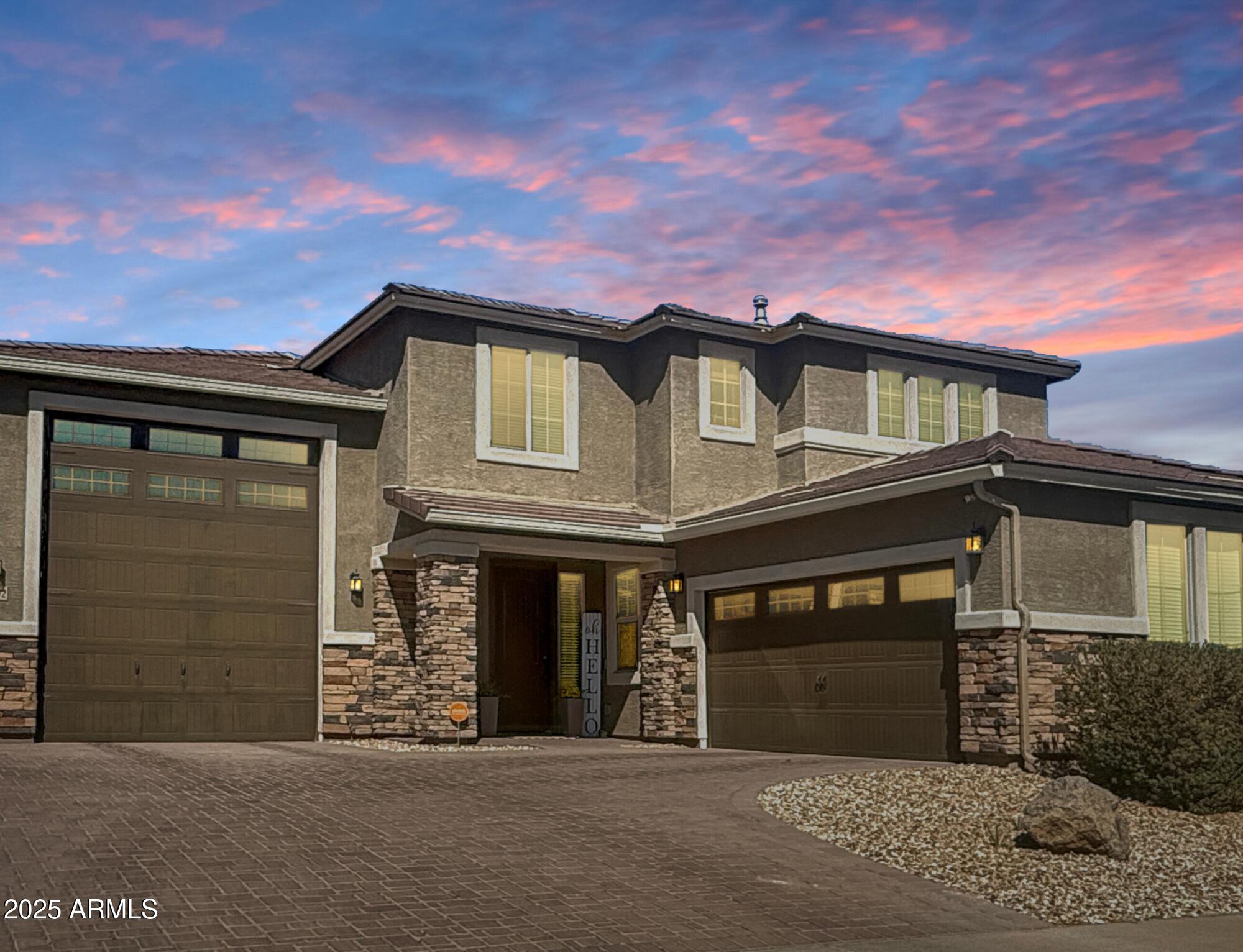 18902 W CLINTON Street