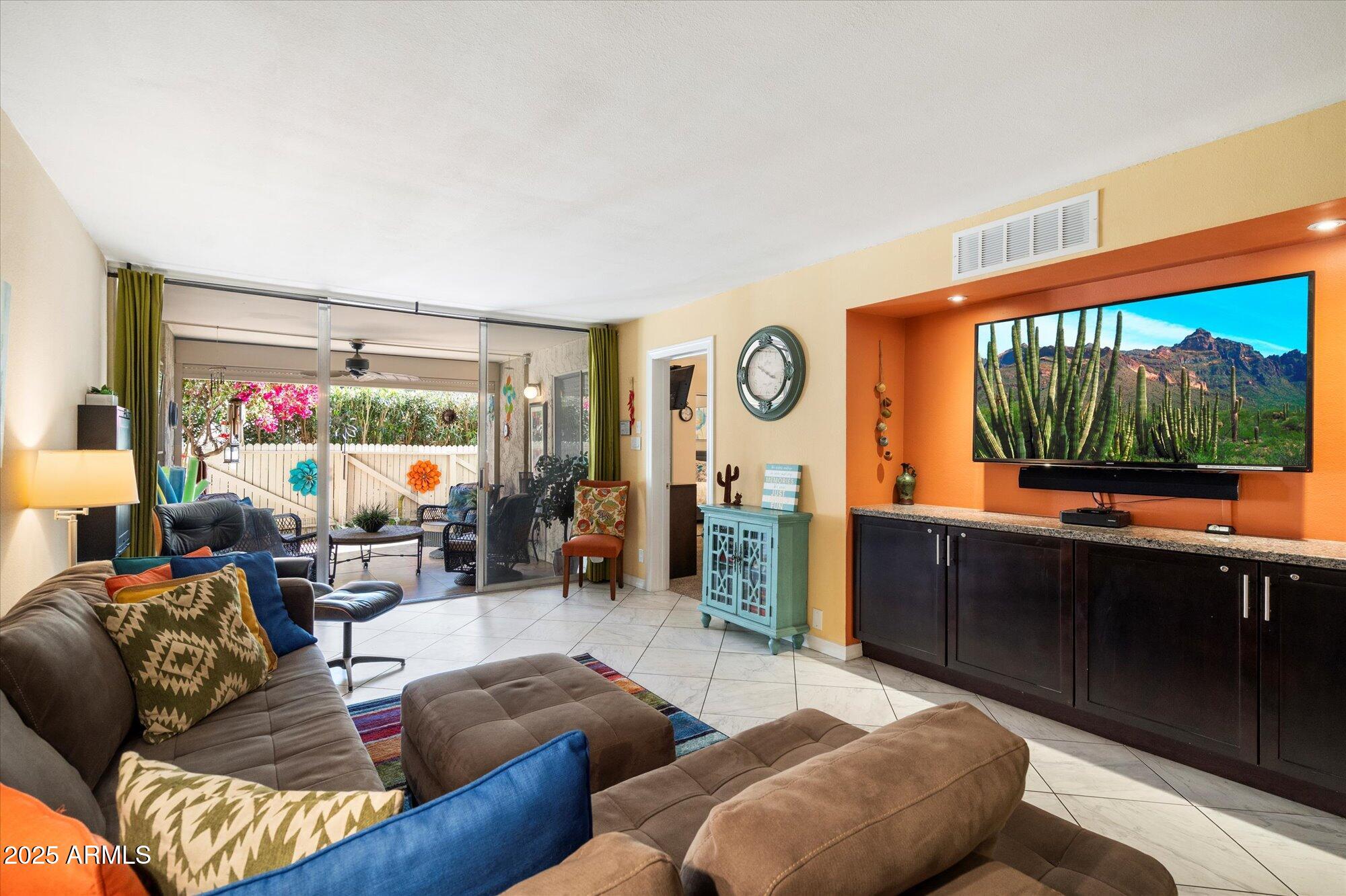 7625 E CAMELBACK Road, A118