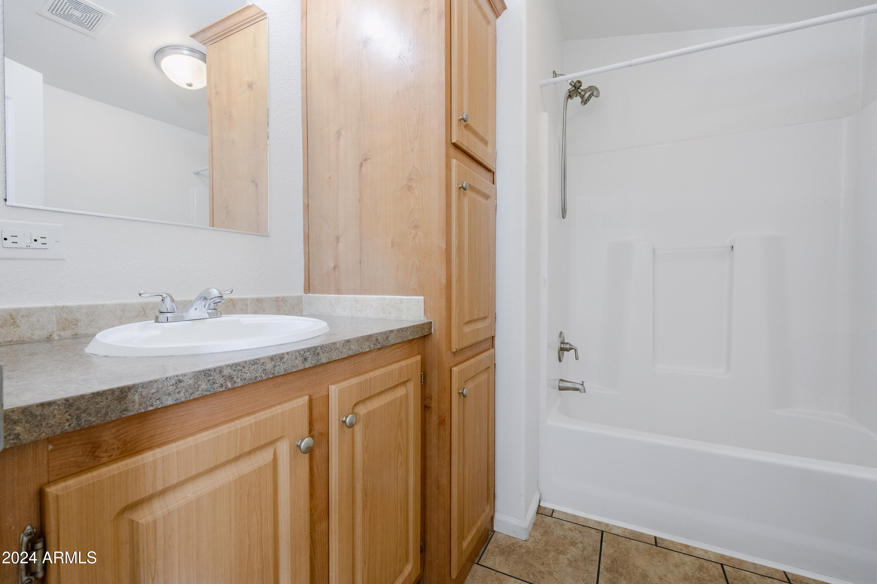 5002 W BETHANY HOME Road, OFC