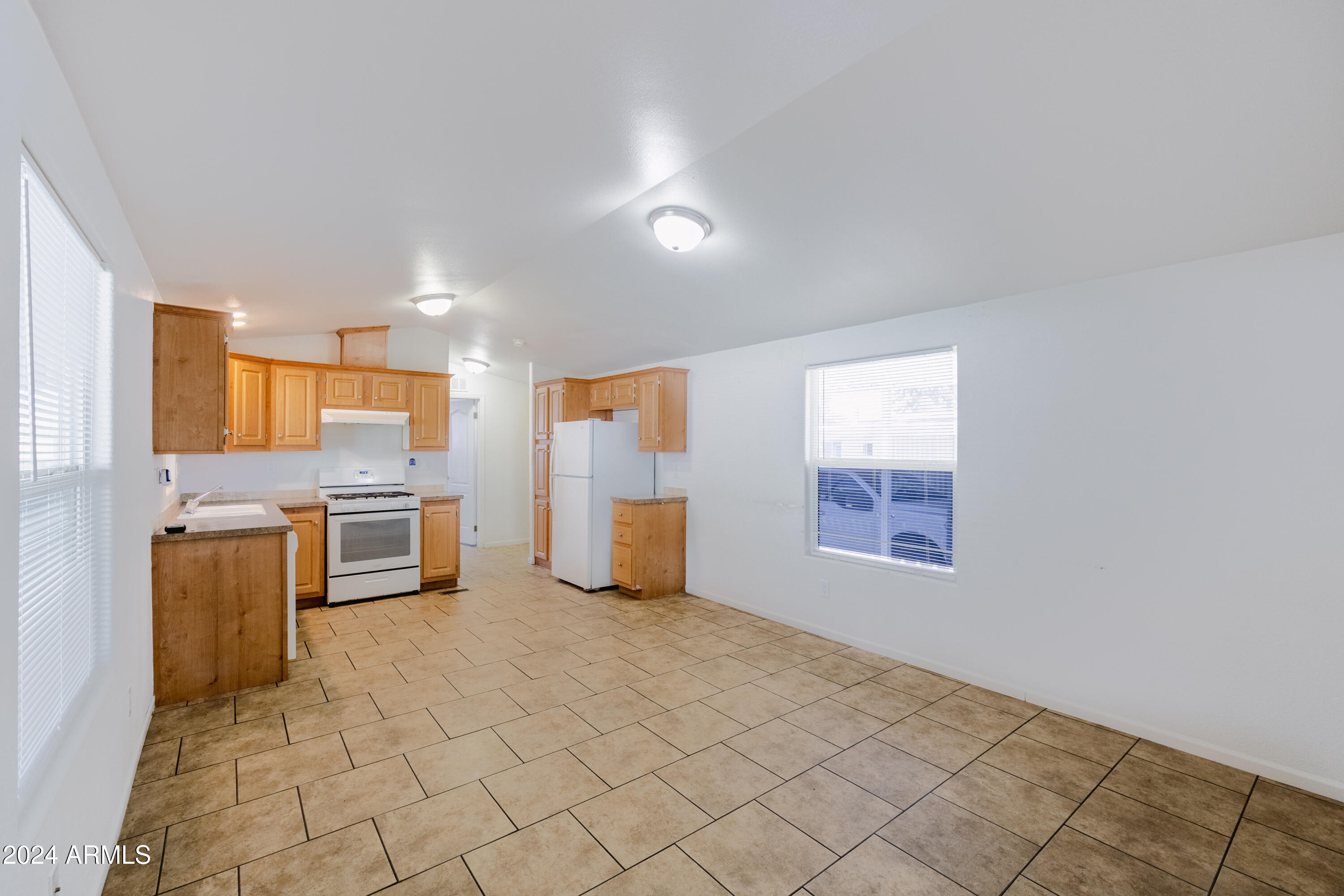 5002 W BETHANY HOME Road, OFC
