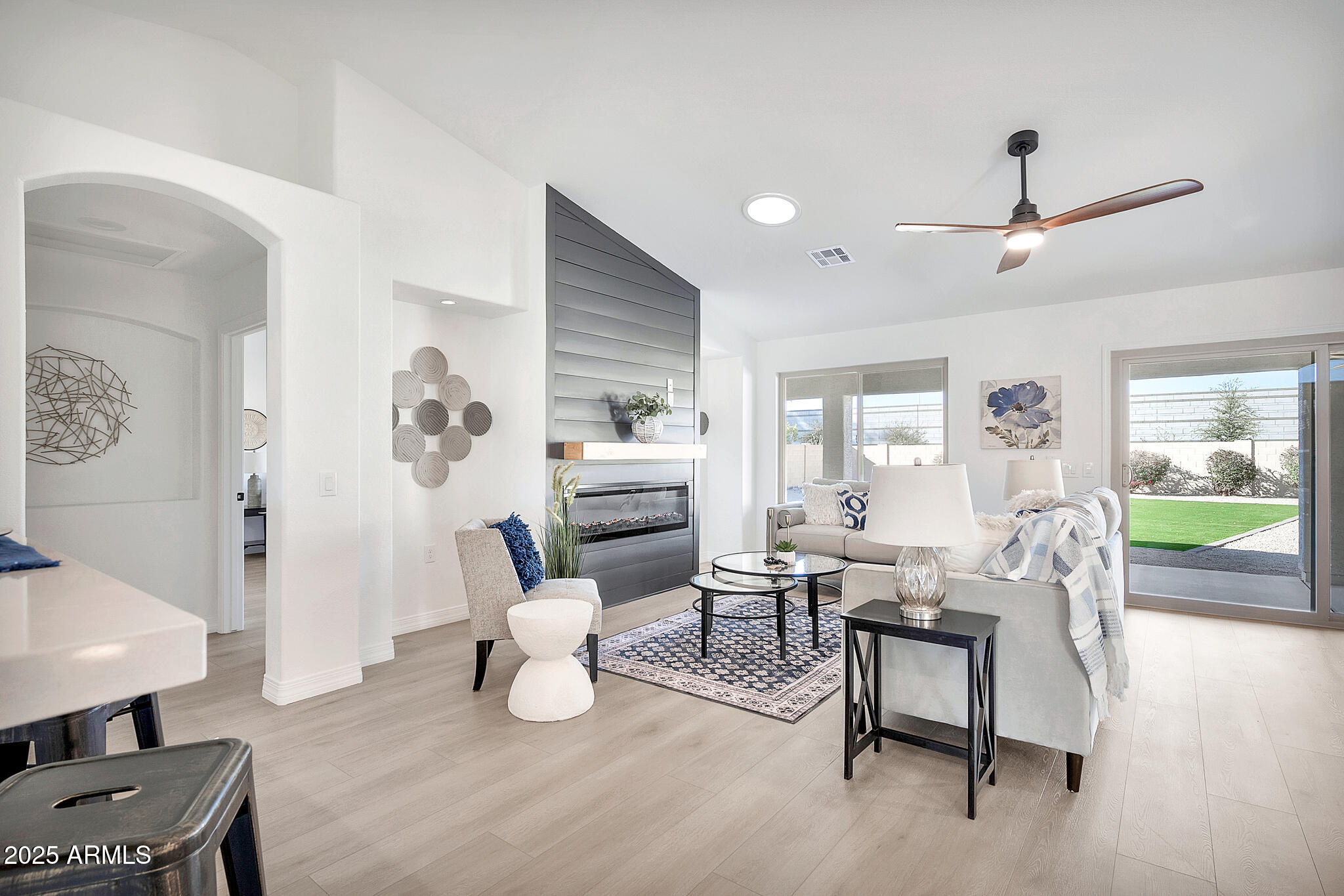 9138 E EMERALD Drive