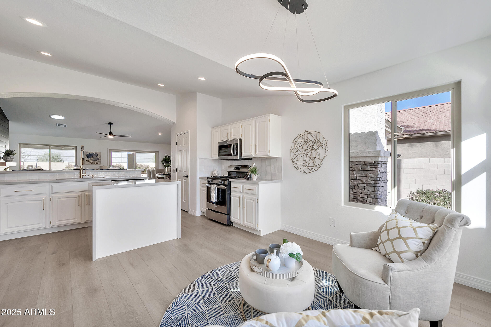 9138 E EMERALD Drive