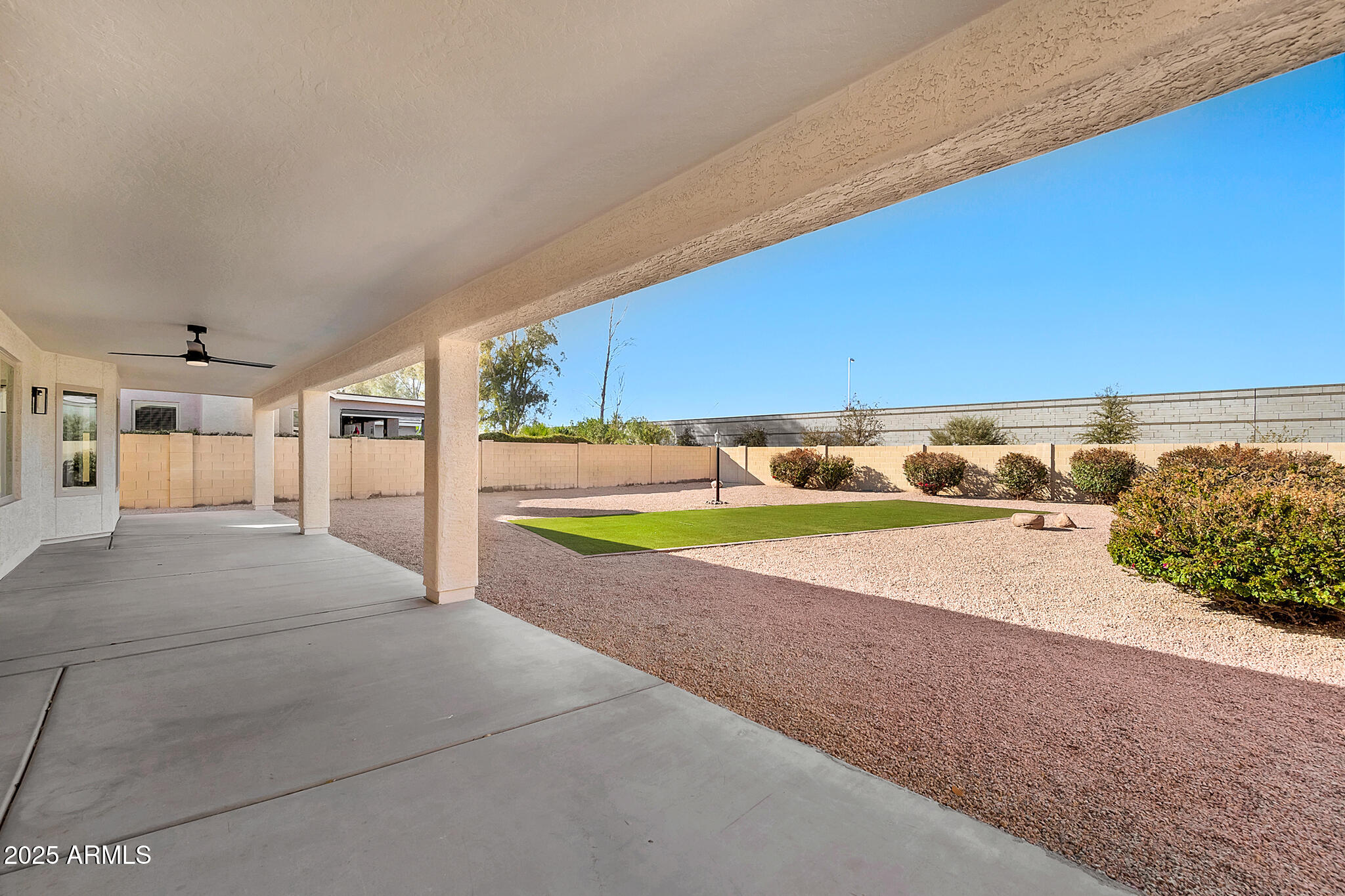9138 E EMERALD Drive