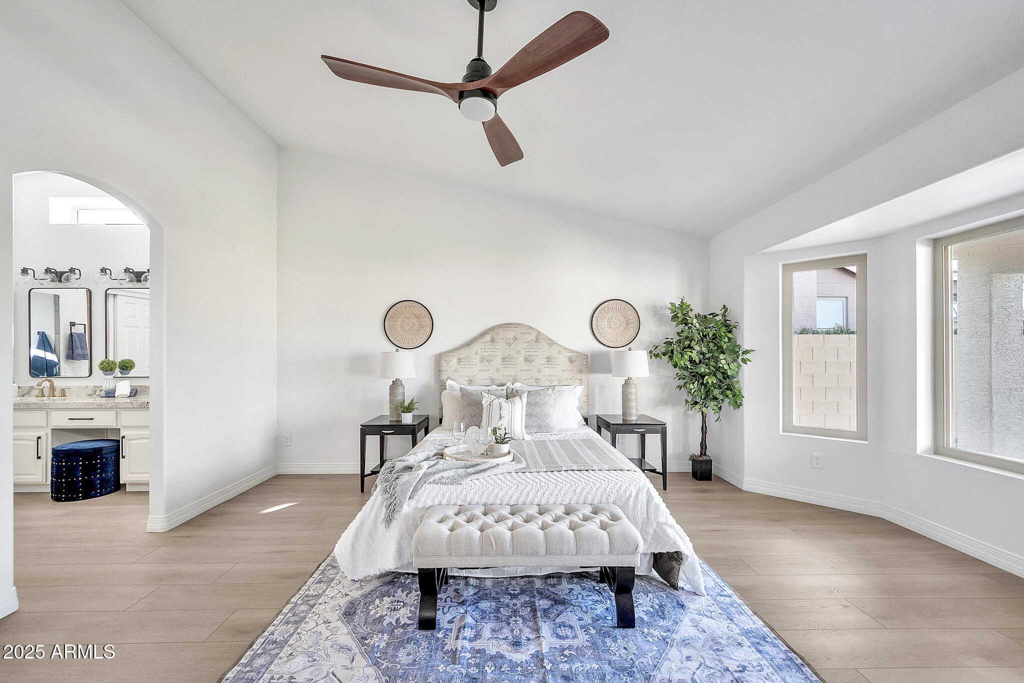 9138 E EMERALD Drive