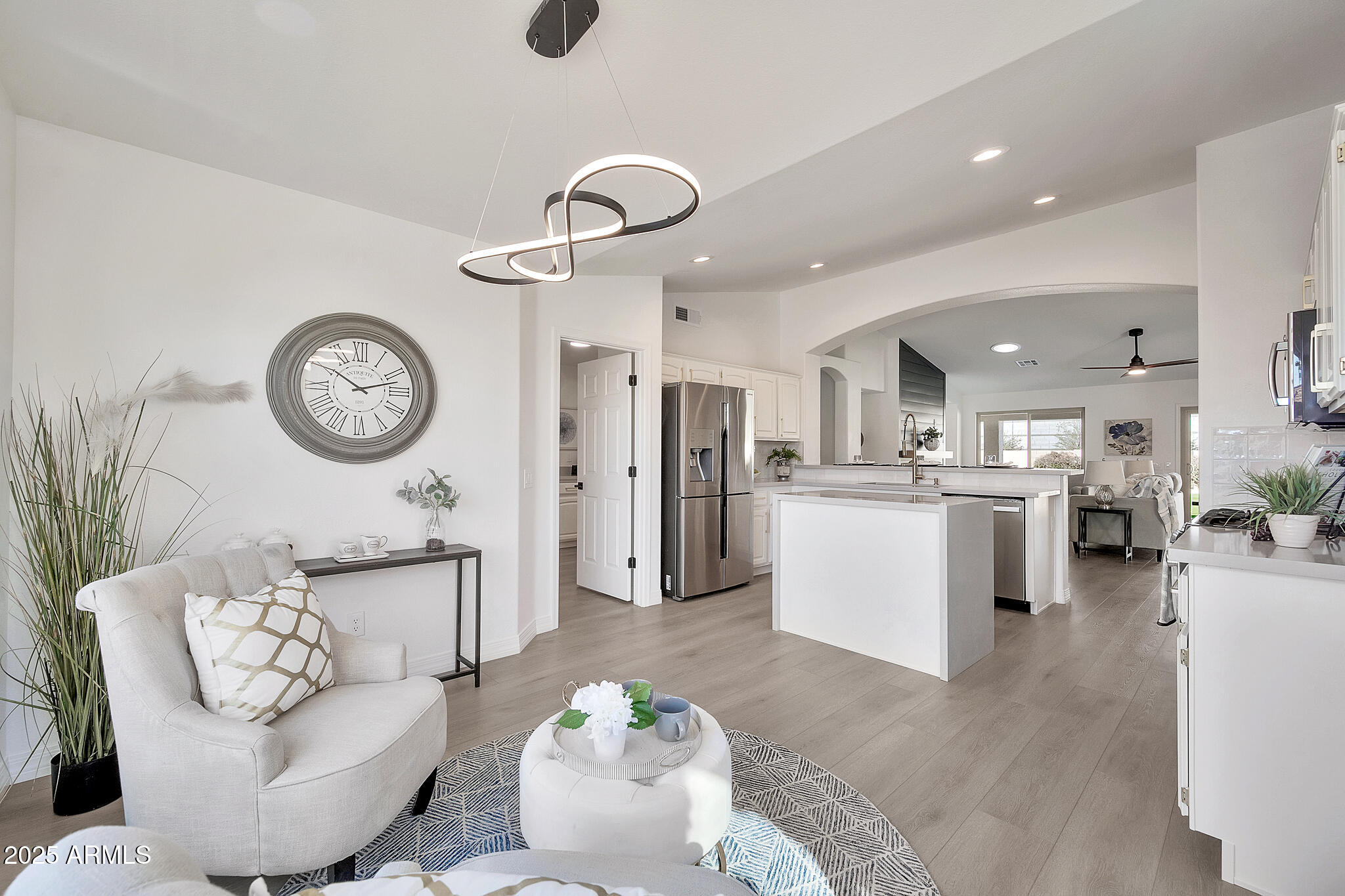9138 E EMERALD Drive