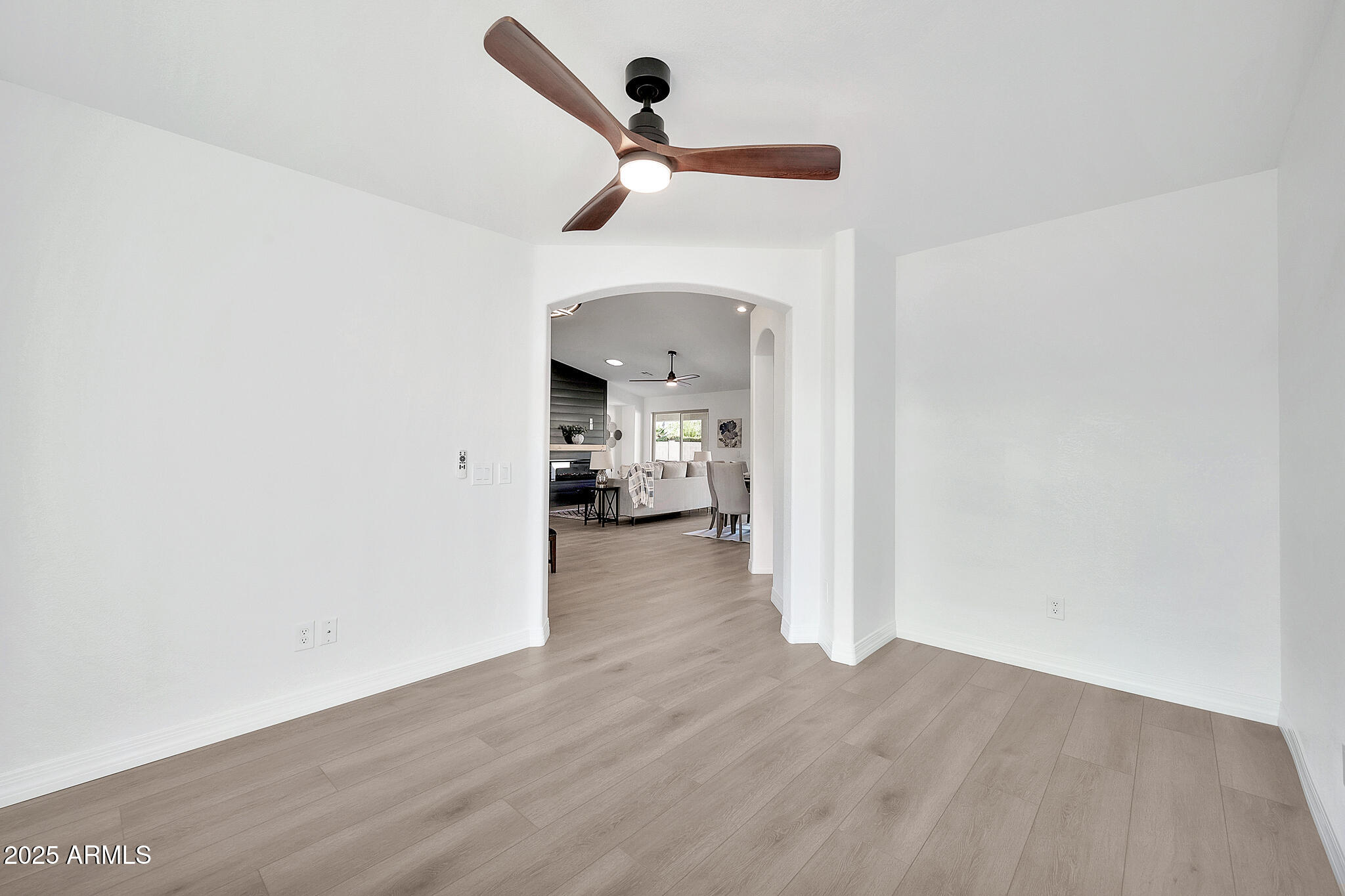 9138 E EMERALD Drive