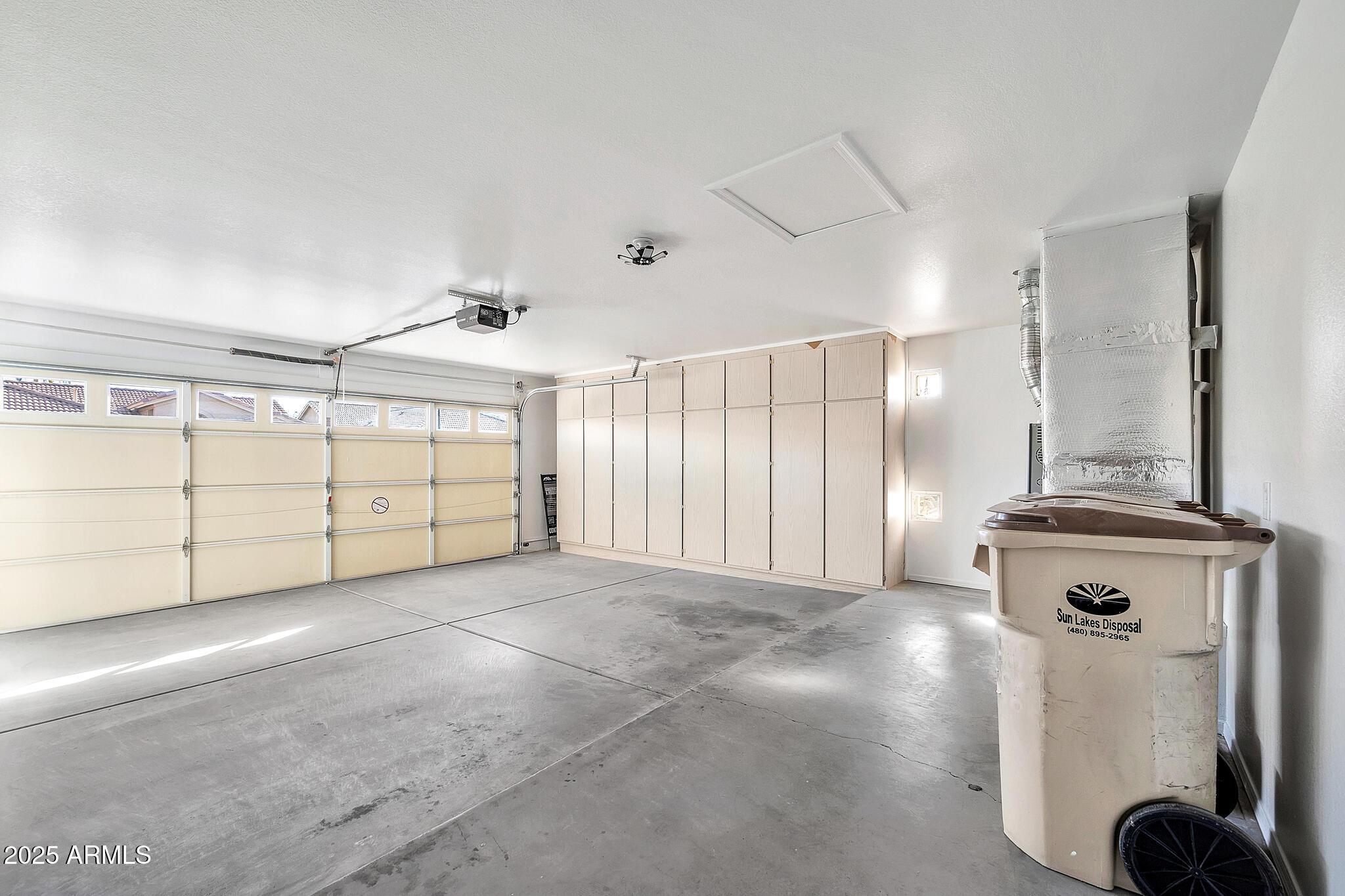 9138 E EMERALD Drive