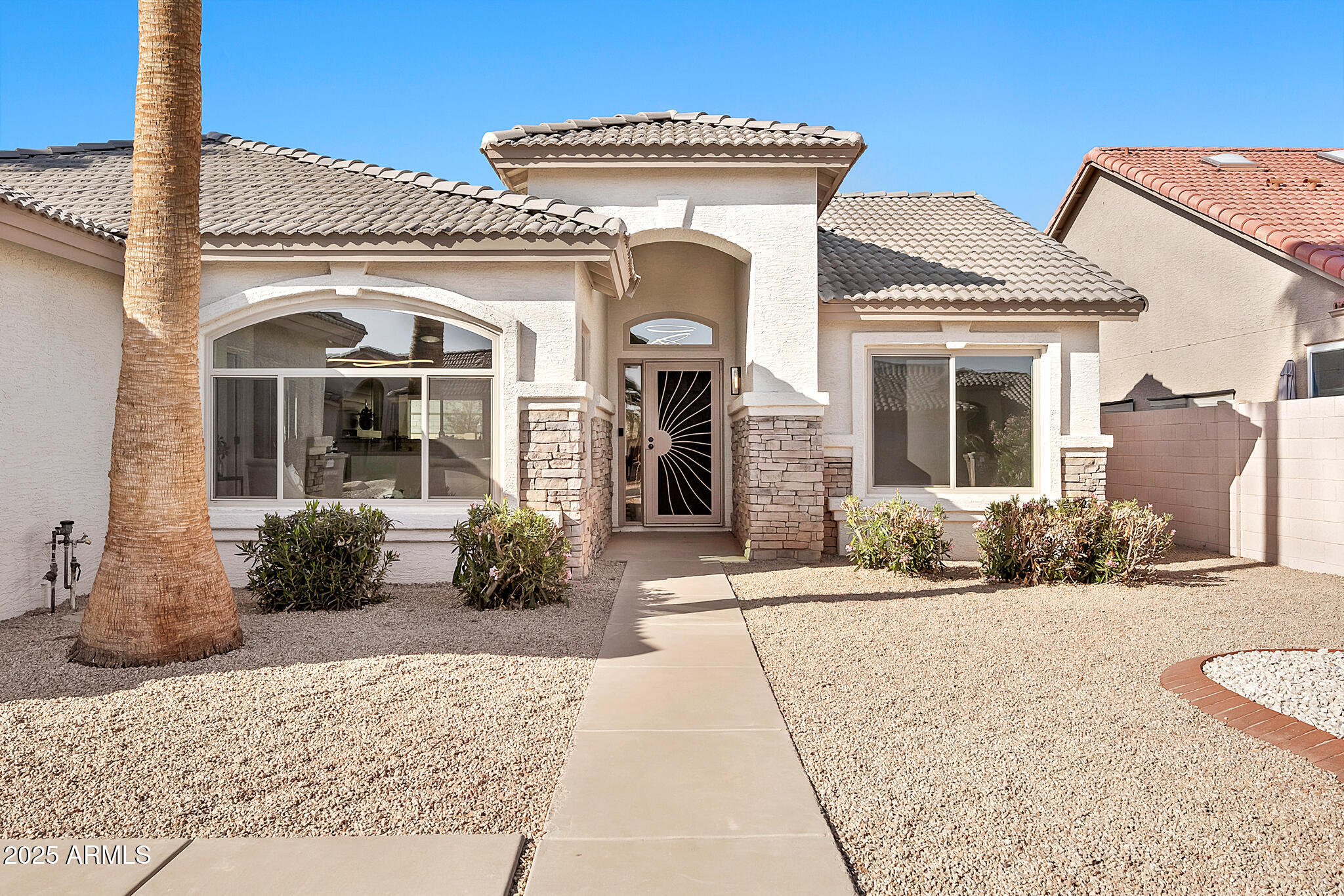 9138 E EMERALD Drive