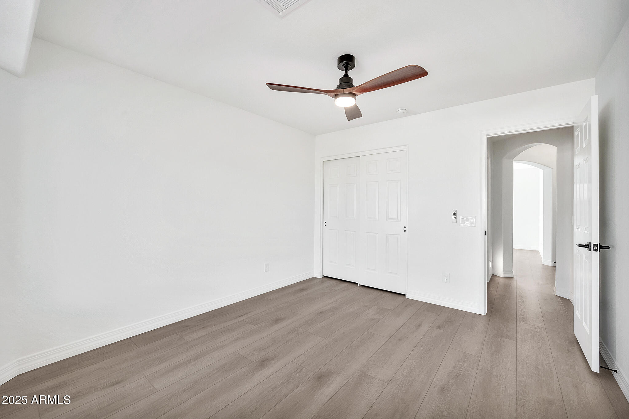 9138 E EMERALD Drive