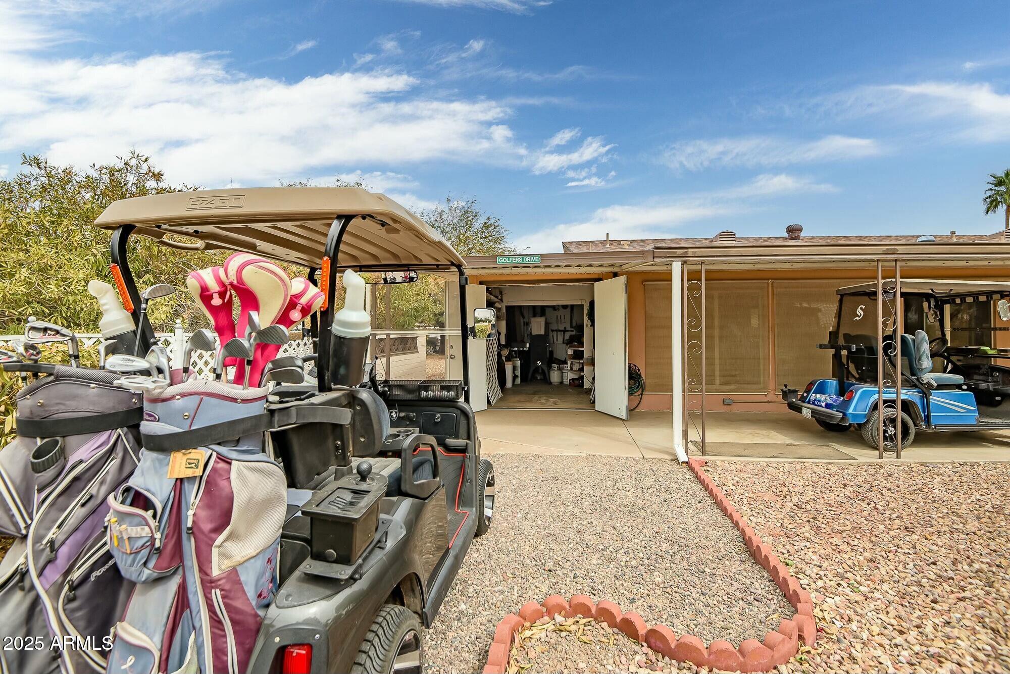 12032 N HILLCREST Drive