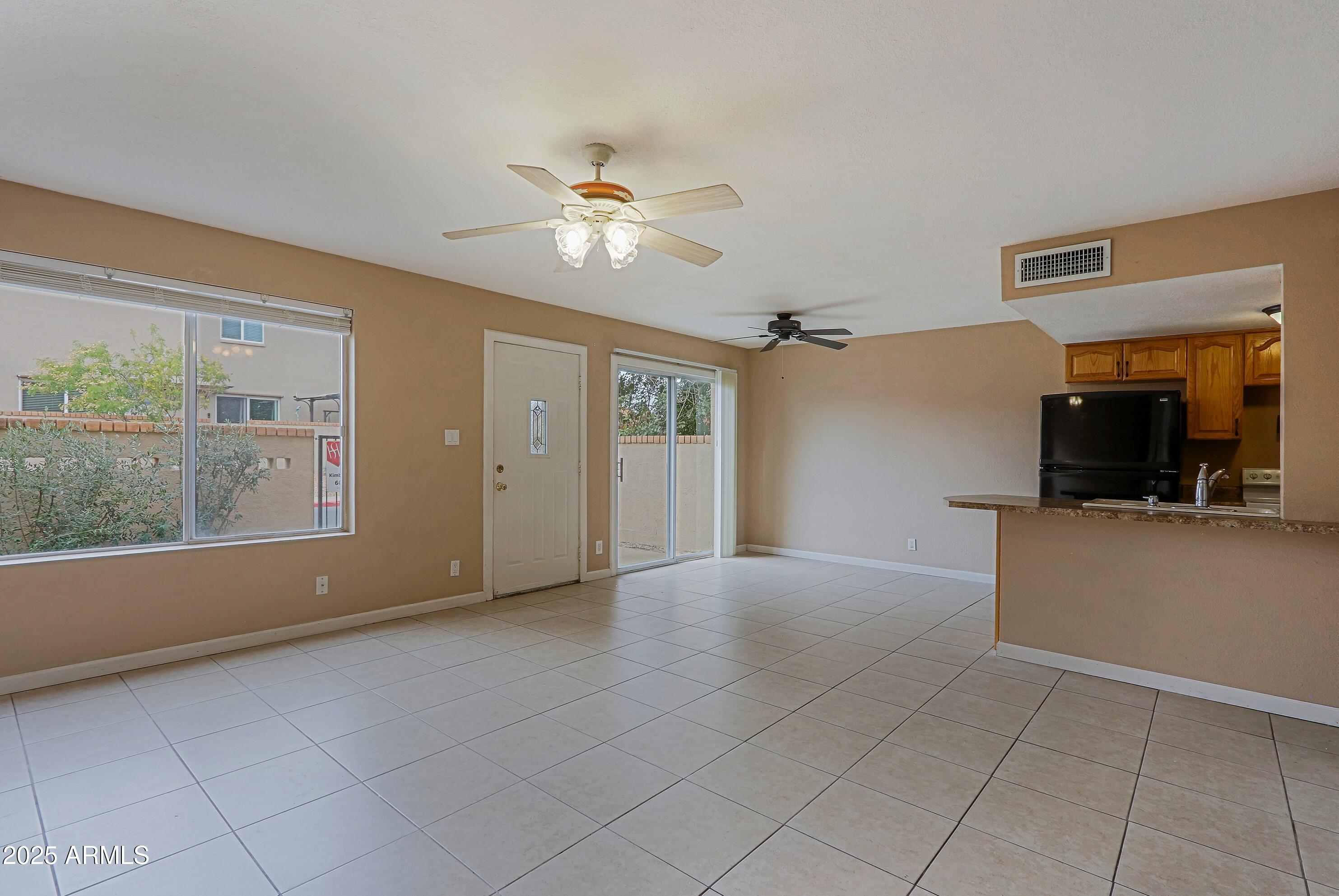 17056 E CALLE DEL ORO Drive, B