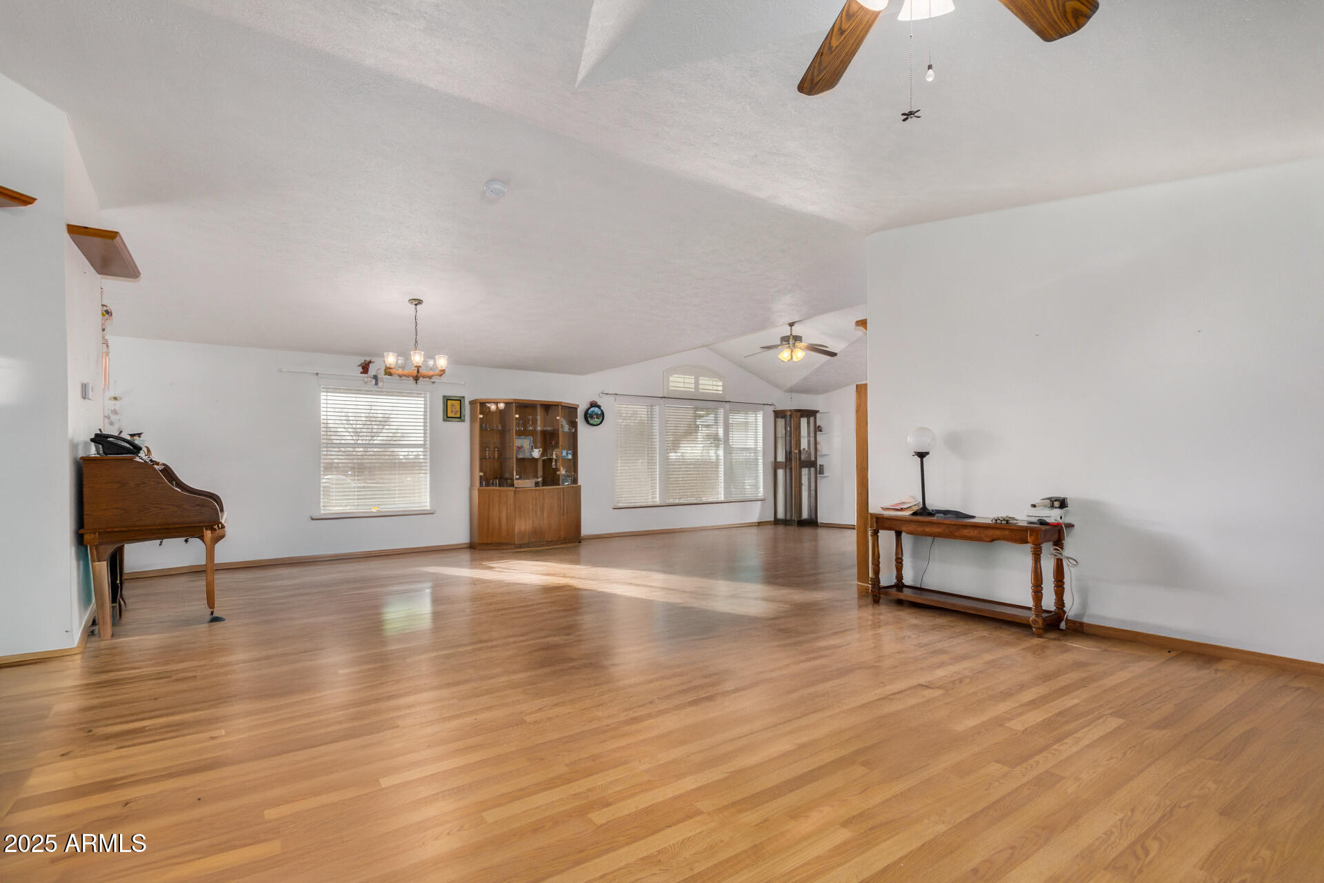 516 N PINYON Drive