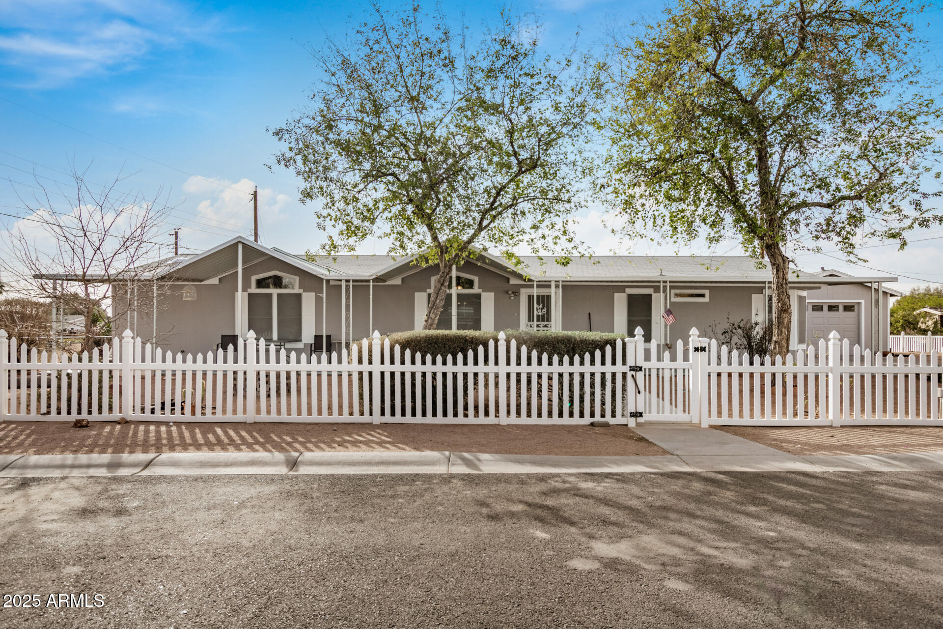 516 N PINYON Drive