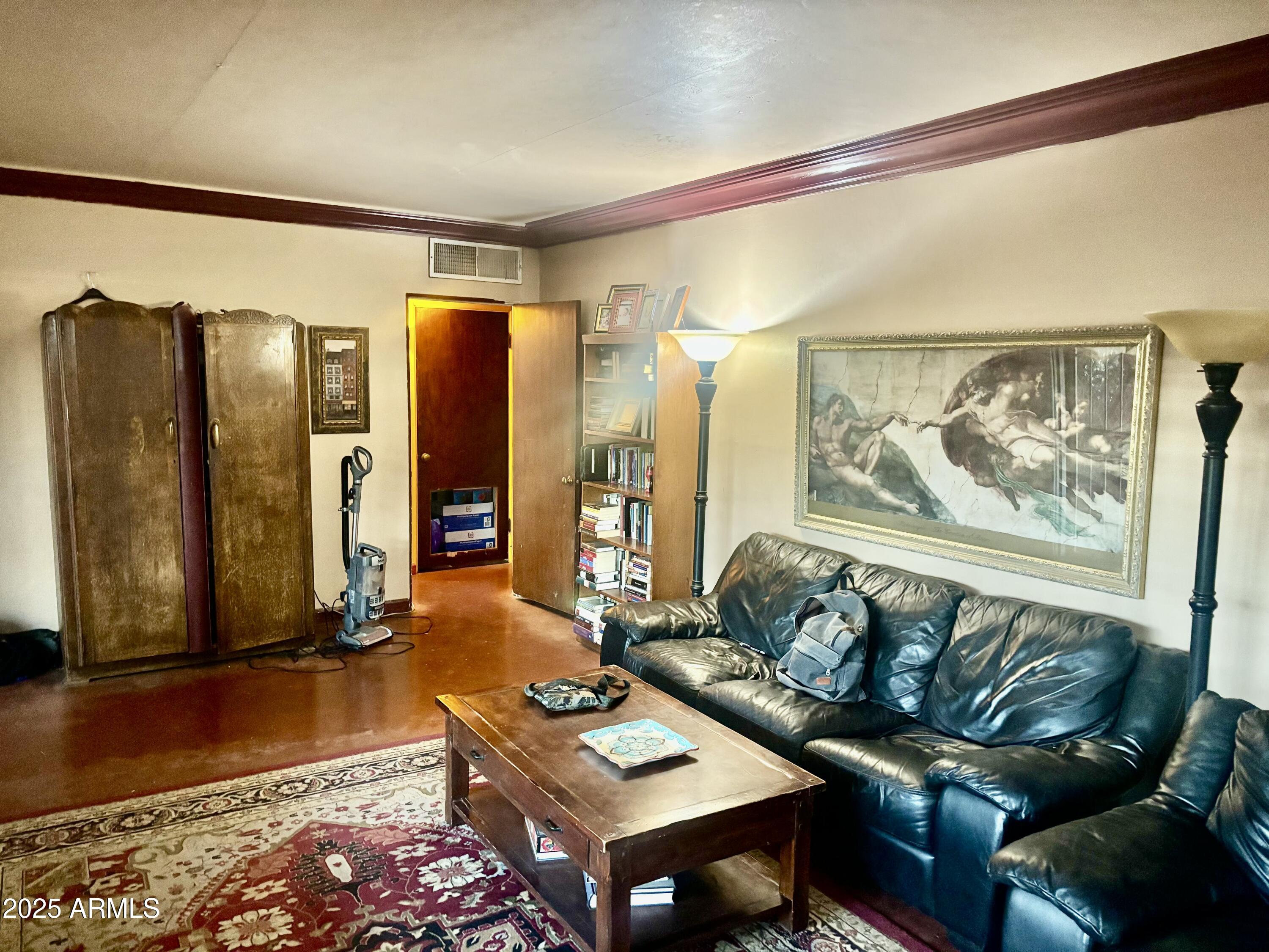 532 E CHEERY LYNN Road
