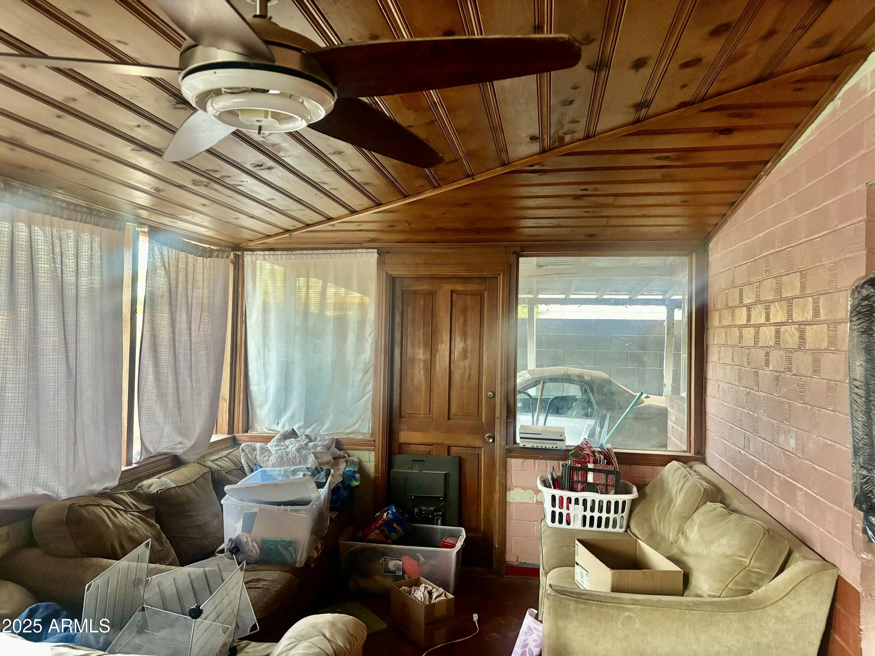 532 E CHEERY LYNN Road