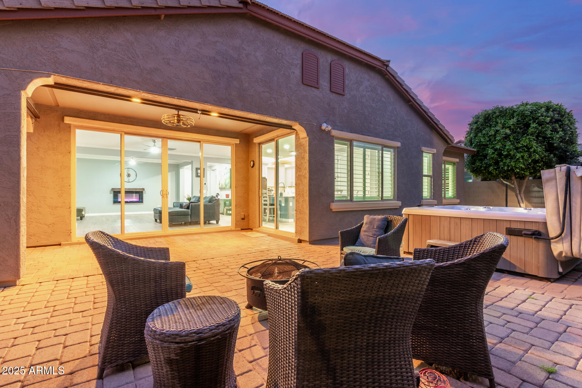 10822 E RAMBLEWOOD Circle