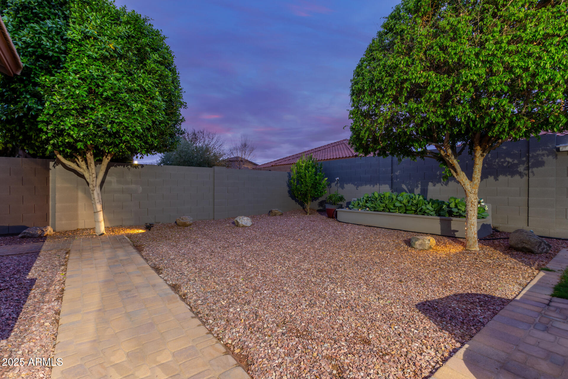 10822 E RAMBLEWOOD Circle
