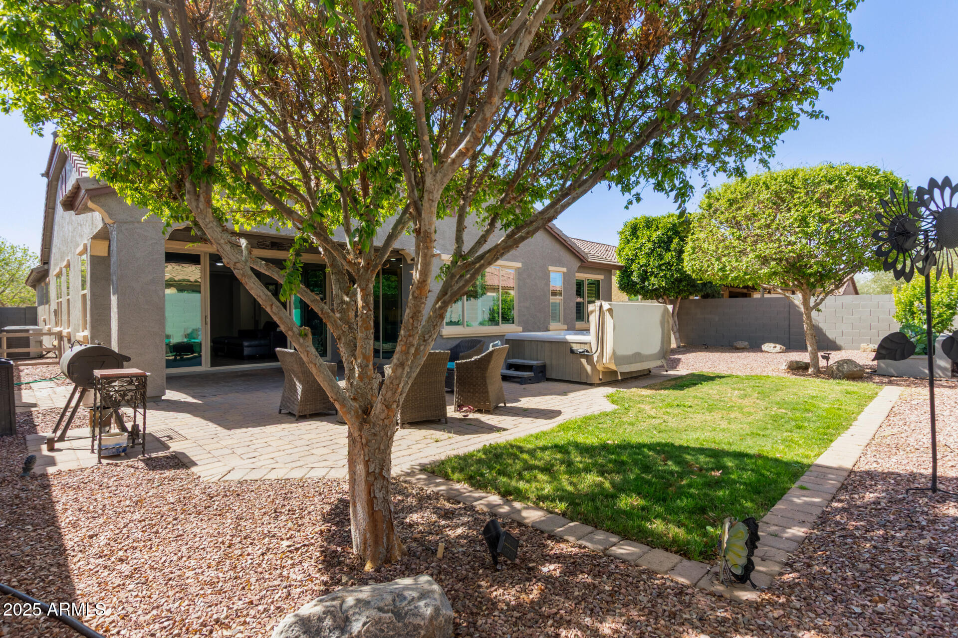 10822 E RAMBLEWOOD Circle