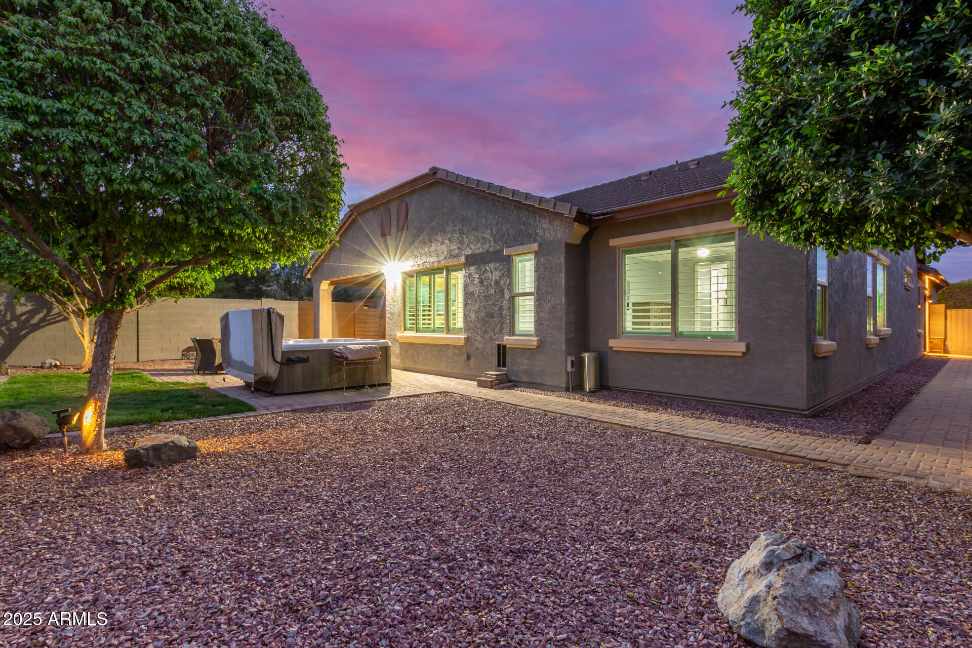 10822 E RAMBLEWOOD Circle
