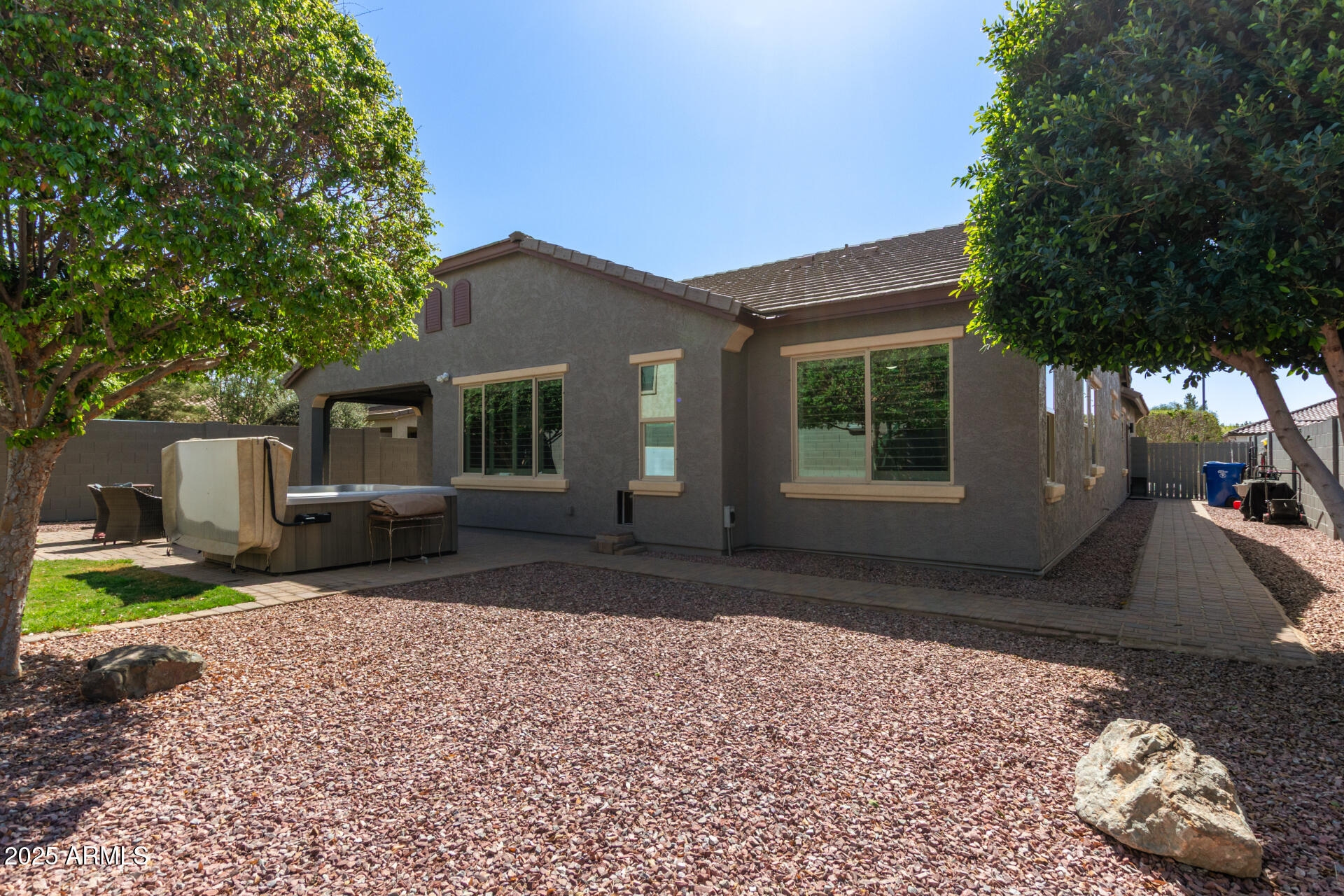 10822 E RAMBLEWOOD Circle