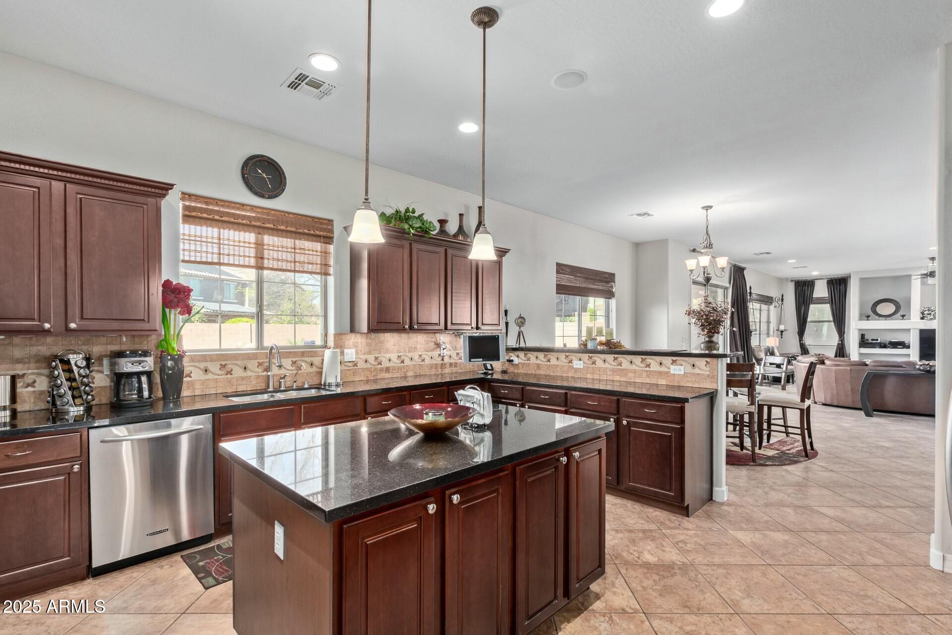 2830 E JANELLE Way