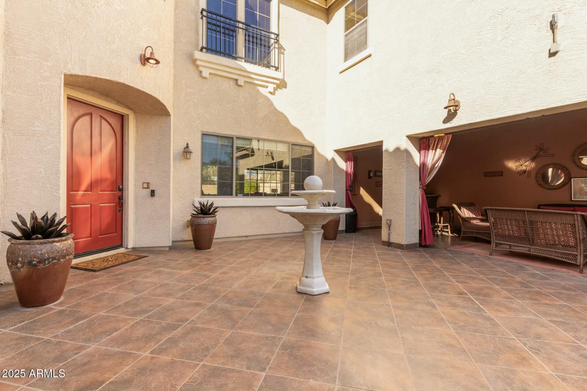 2830 E JANELLE Way