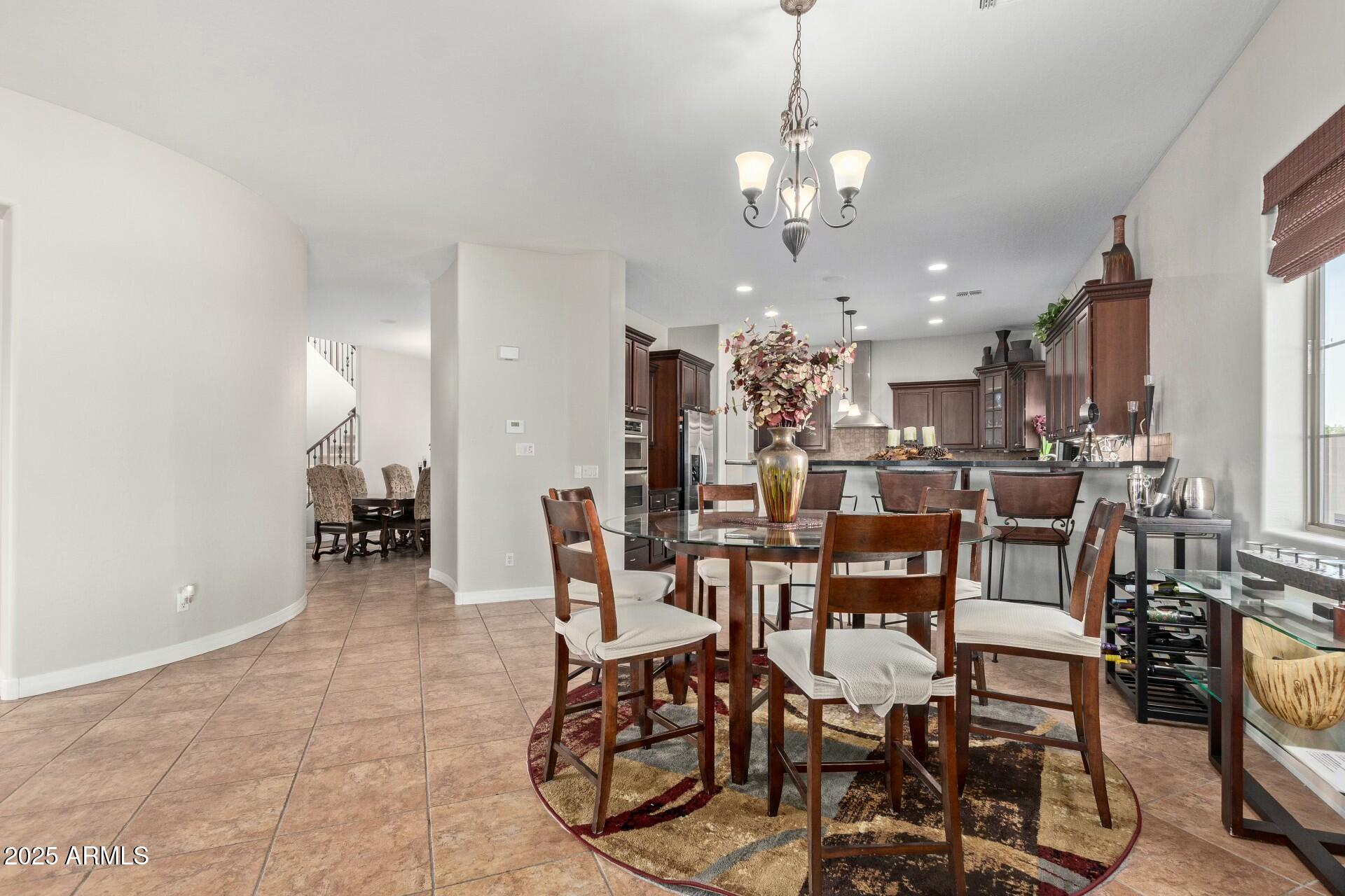 2830 E JANELLE Way