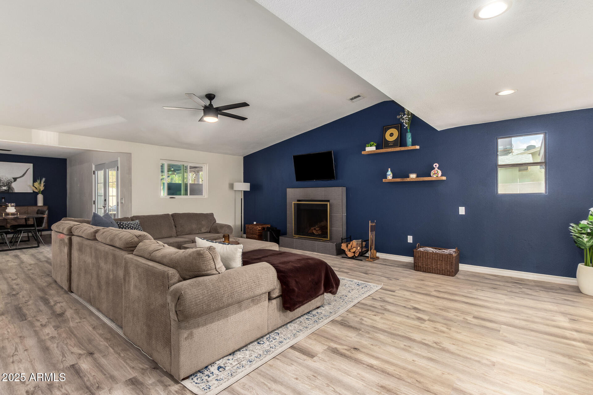 4036 E CAPTAIN DREYFUS Avenue