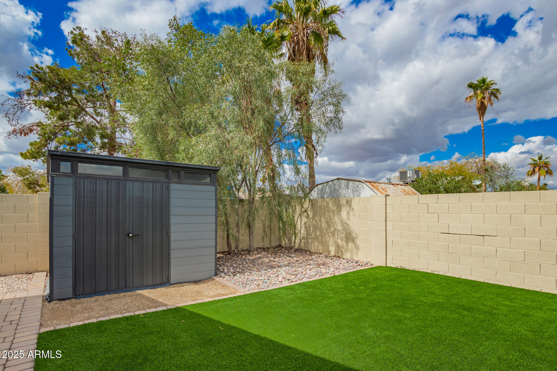 4036 E CAPTAIN DREYFUS Avenue